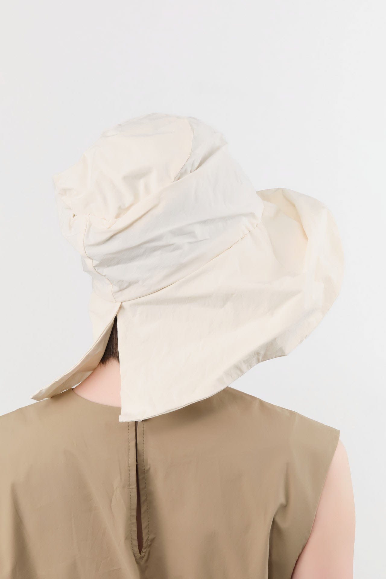 Reinhard Plank Accessories Hats Bianca Scot Hat in Off White