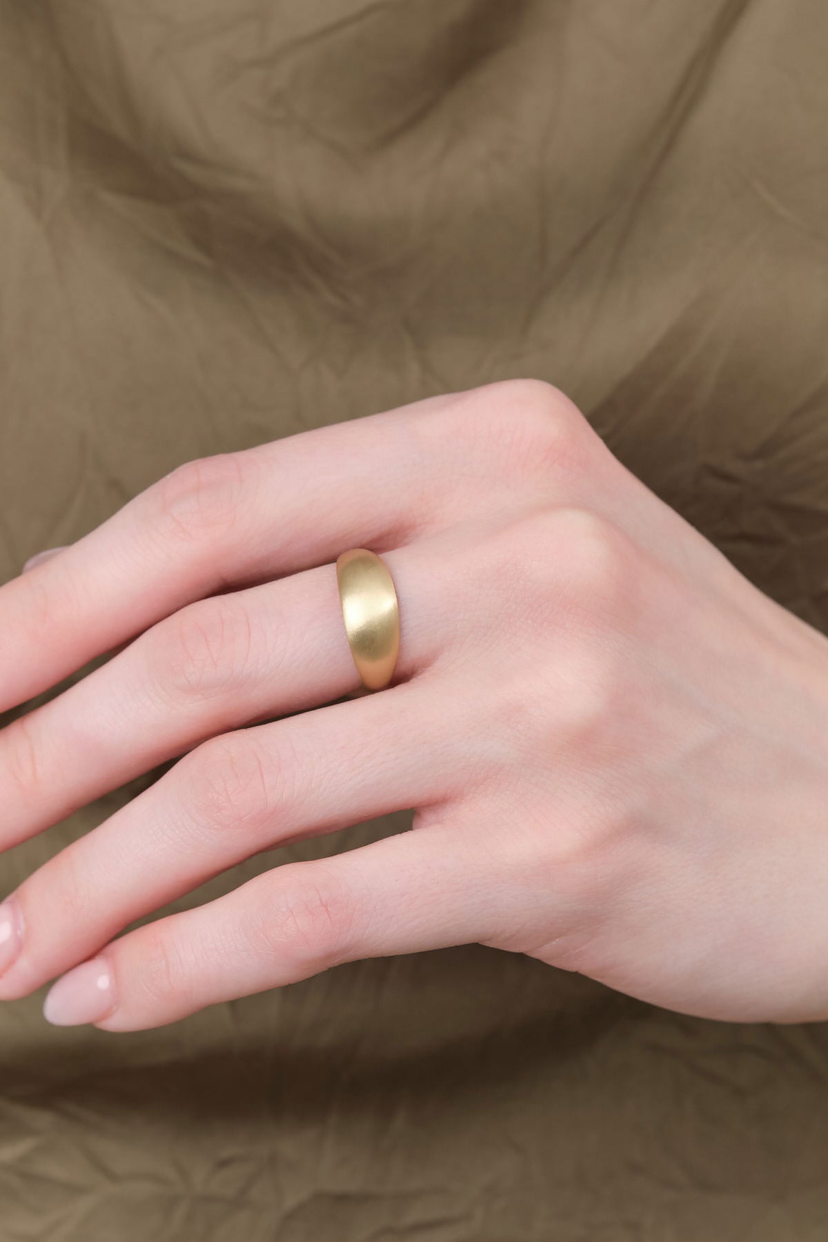 10KY Gold Smooth Short Sleeve Ring by Sarah McGuire Designer