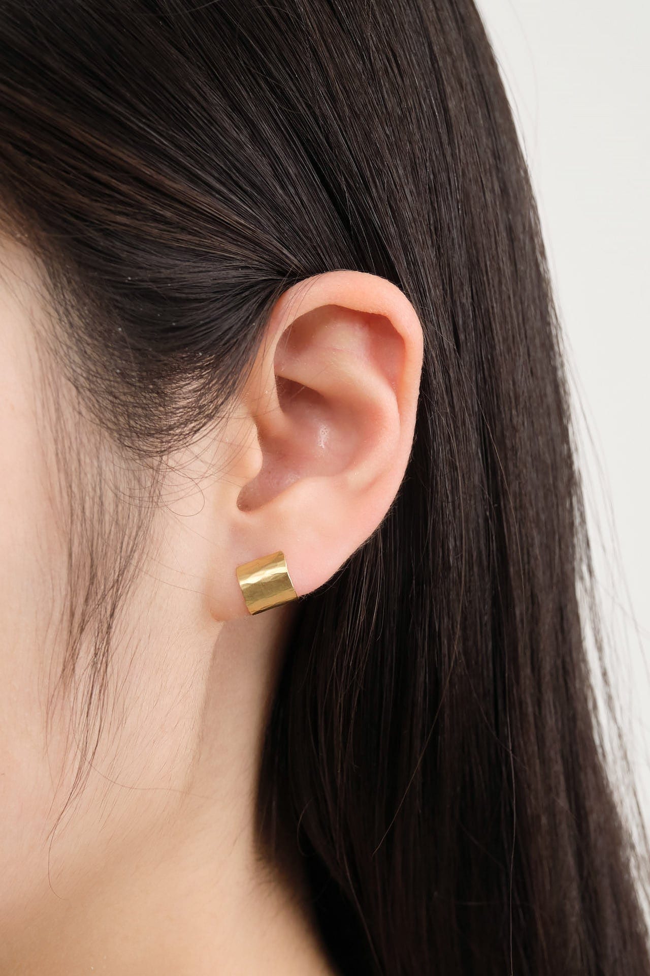 Sarah McGuire Jewelry Earrings Shield Hoops 18K Yellow Gold / Pair