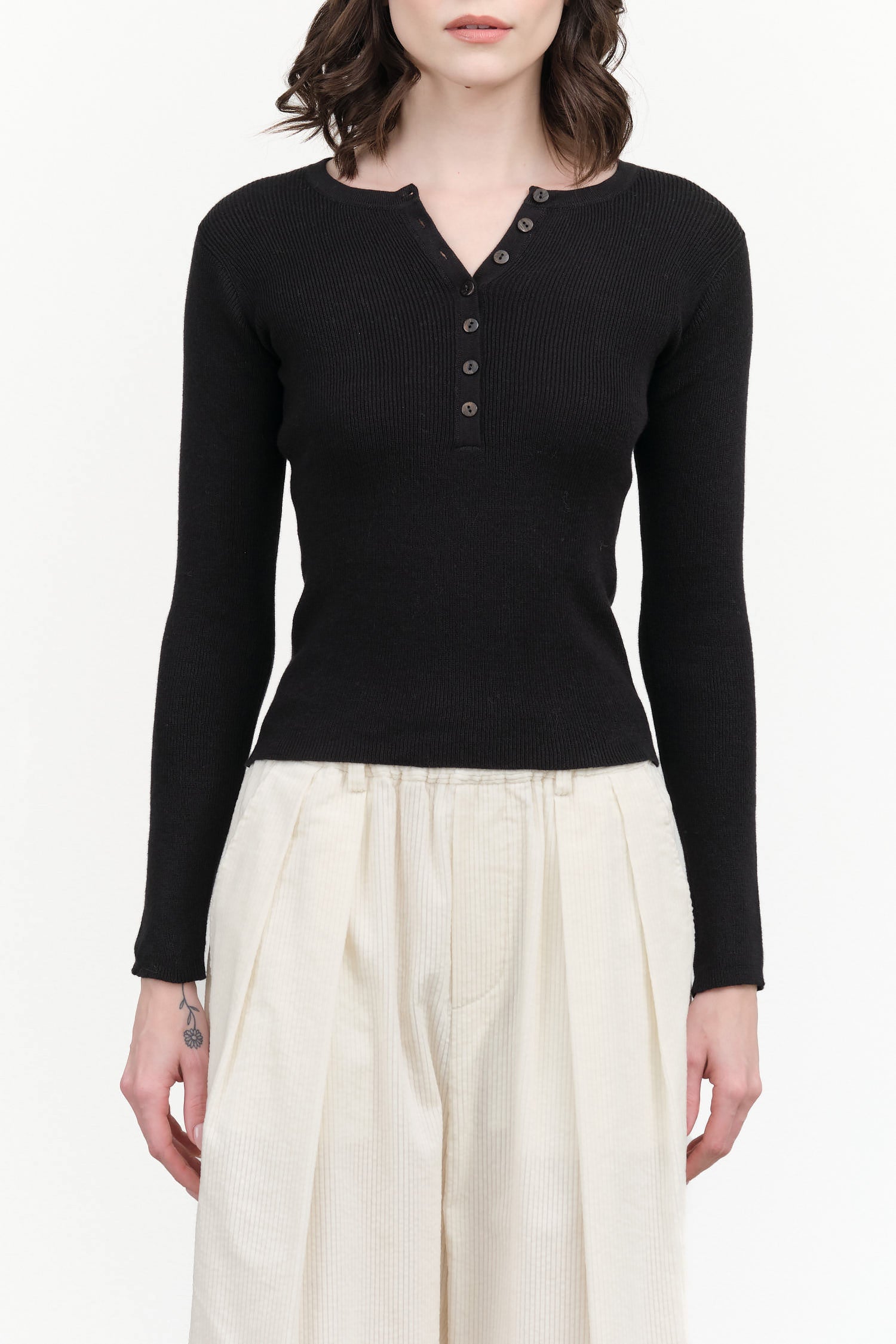 Aki Henley by Shaina Mote in Onyx