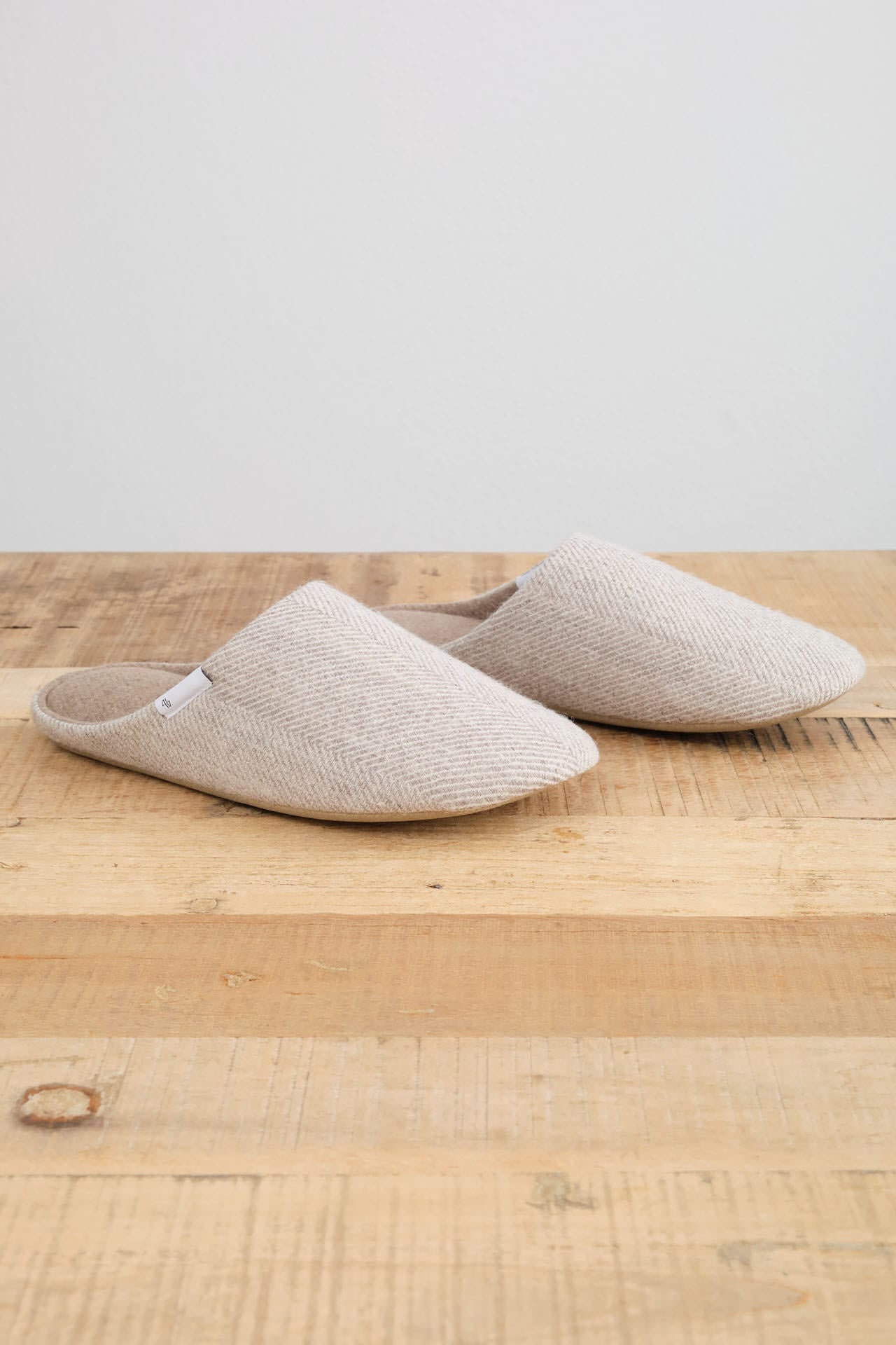 ABE Sangyo Accessories Slippers Shetland Wool Lined House Shoe in Beige Beige / Medium