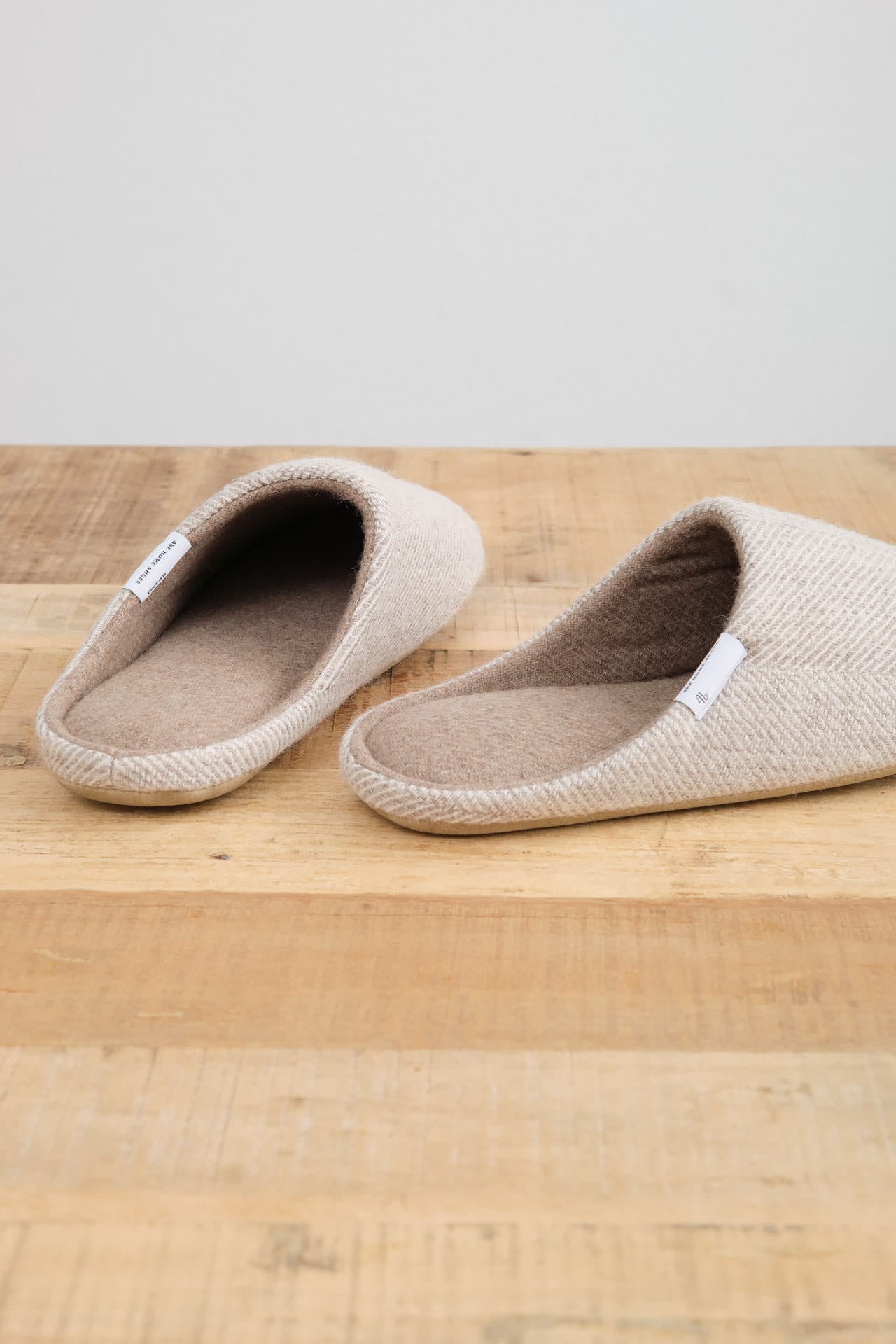 ABE Sangyo Accessories Slippers Shetland Wool Lined House Shoe in Beige