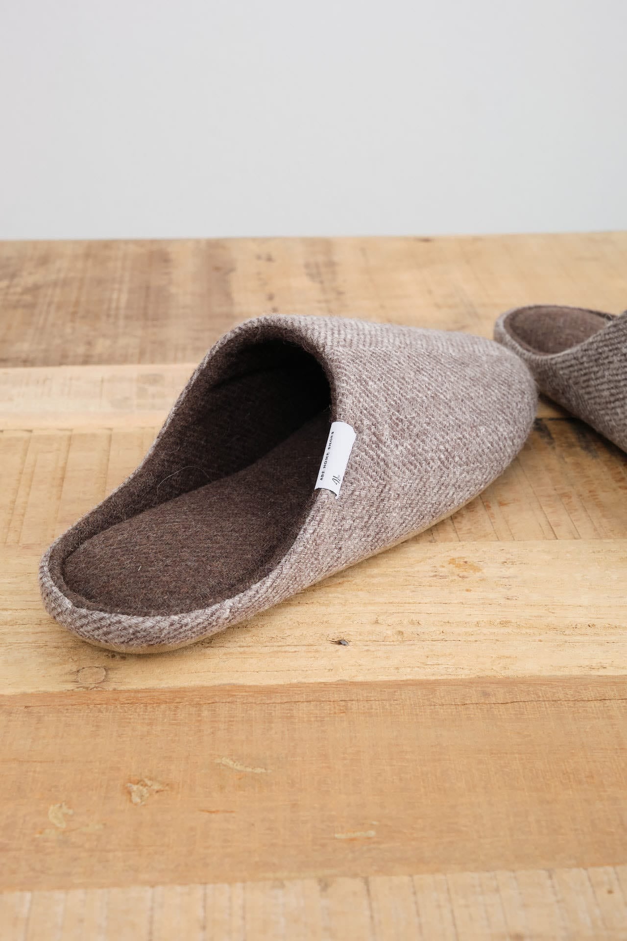 ABE Sangyo Accessories Slippers Shetland Wool Lined House Shoe in Brown