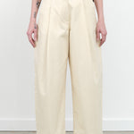 Dordoni Volume Ankle Crop Pant By Studio Nicholson  in Creme