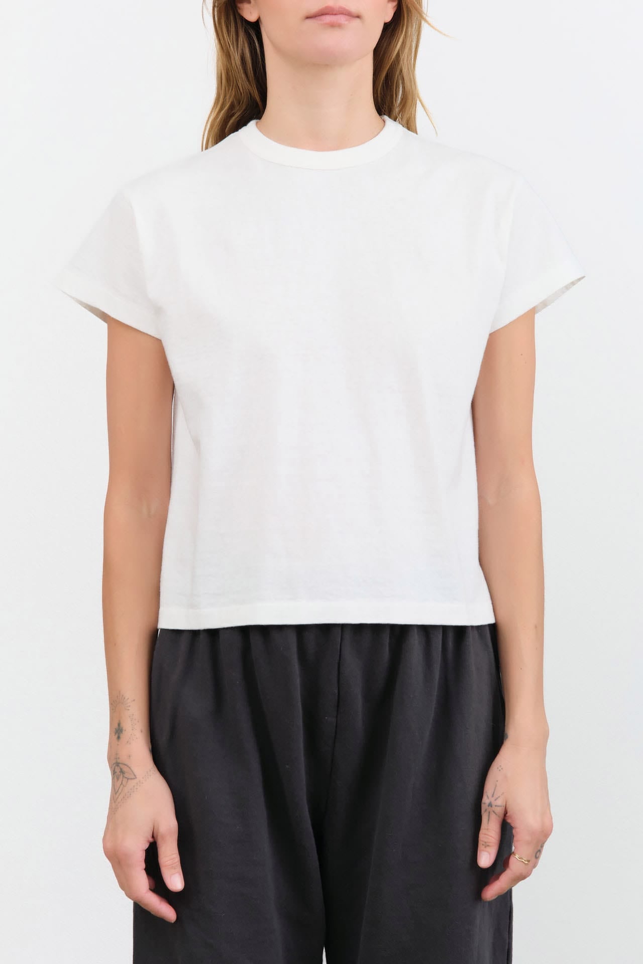 Hi'aka T-Shirt in Off White