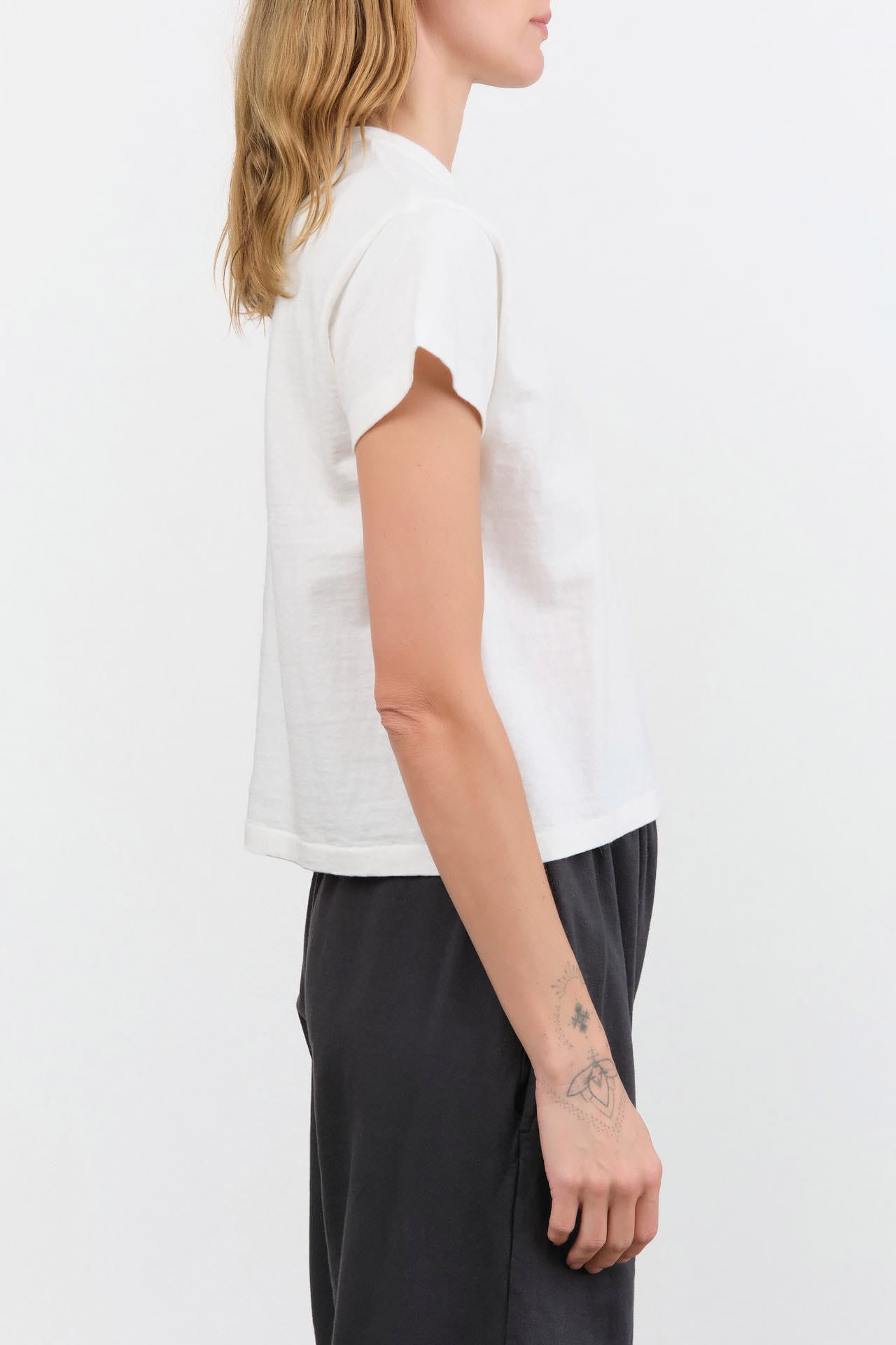 Sunray Sportswear Apparel Womens Tees Hi'aka T-Shirt in Off White