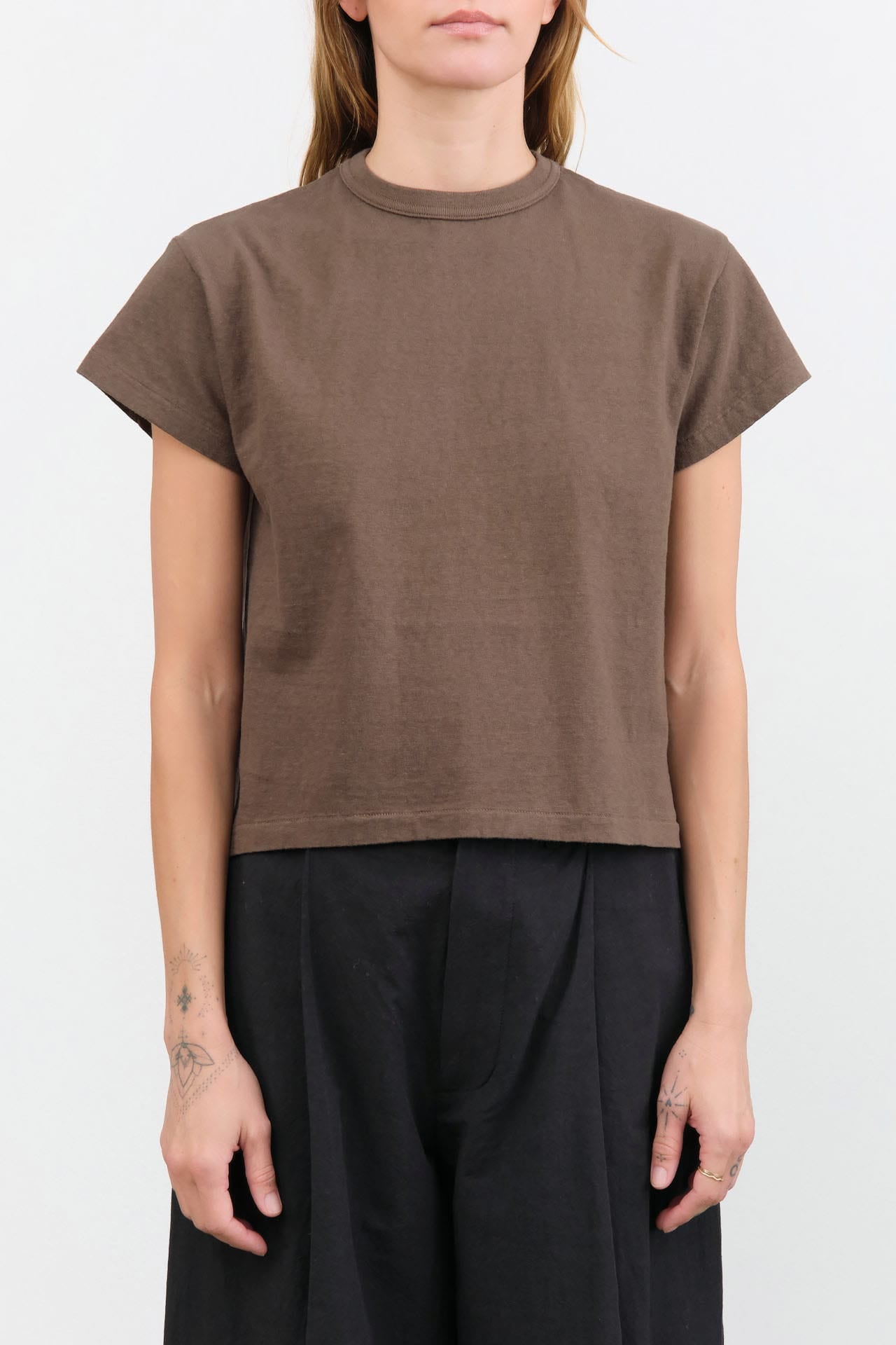 Hi'aka T-Shirt in Turkish Coffee