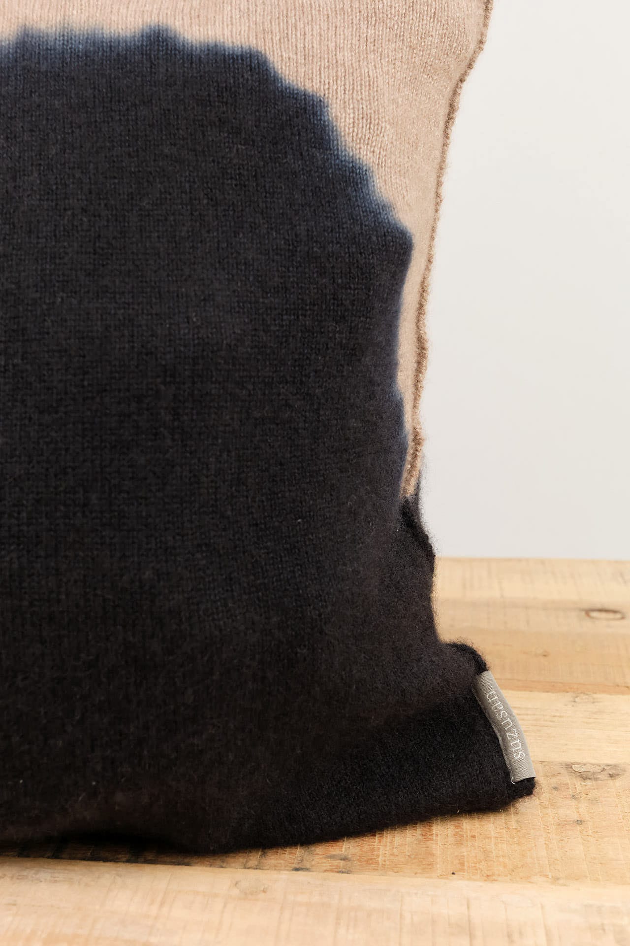 Suzusan Home Pillows Boushi Somewake Shibori Cashmere Knit Cushion in Black Black/Light Coffee / 18" X 18"