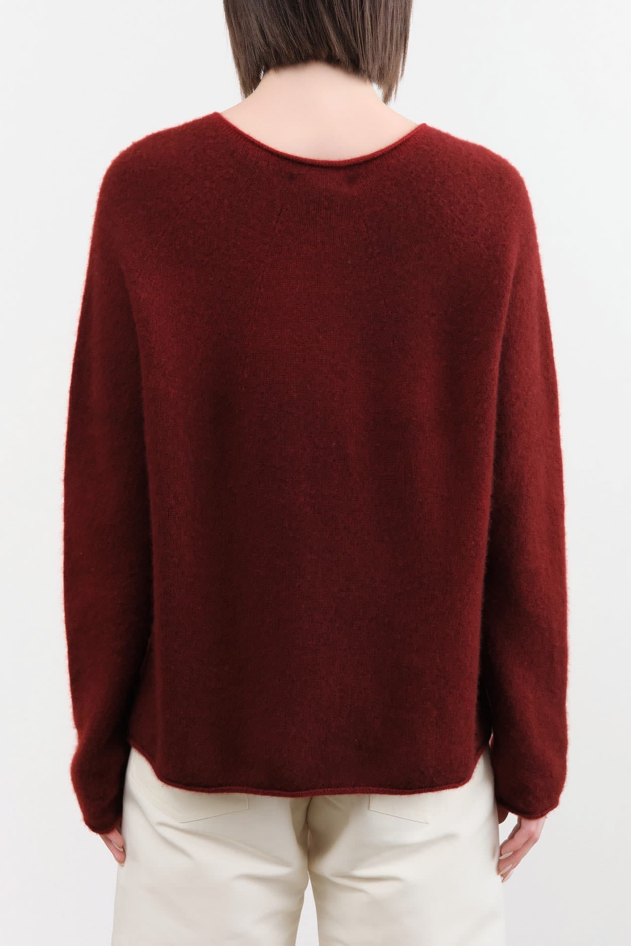Suzusan Apparel Womens Sweaters Cashmere Seamless Pullover Long in Bordeaux Bordeaux / Medium