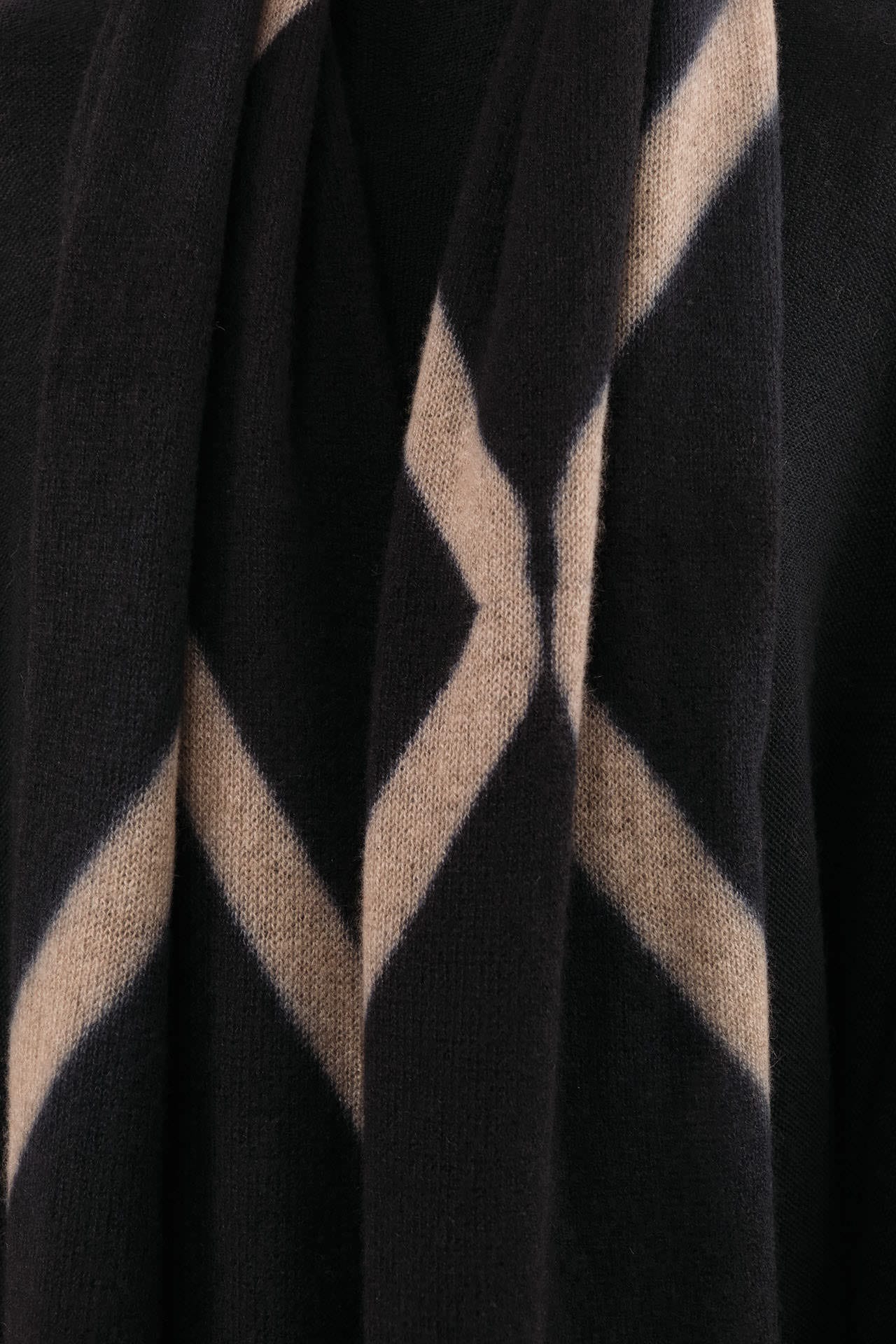 Suzusan Accessories Scarves Itajime Shibori Cashmere Knit Shawl in Black Black/Light Coffee / One Size