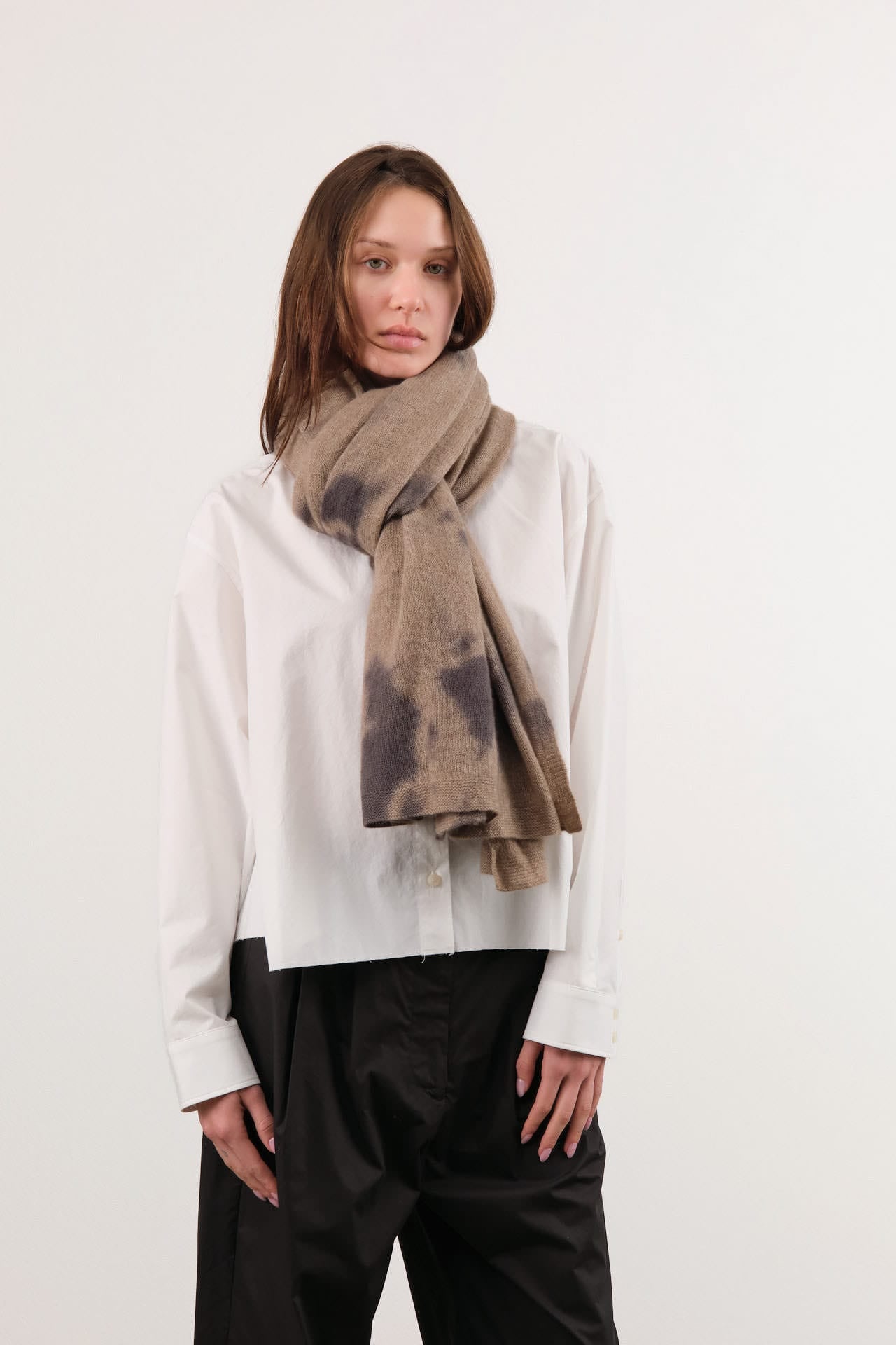 Suzusan Accessories Scarves Madara Shibori Cashmere Knit Shawl in Silver Grey Silver Grey/Light Coffee / One Size