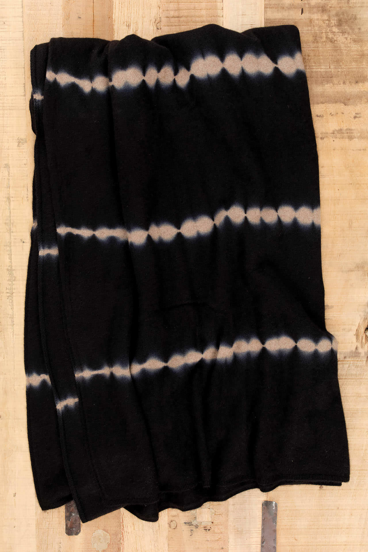 Suzusan Home Throws Nuisuji Shibori Cashmere Knit Throw in Black Black/Light Coffee / 79" L X 55" W