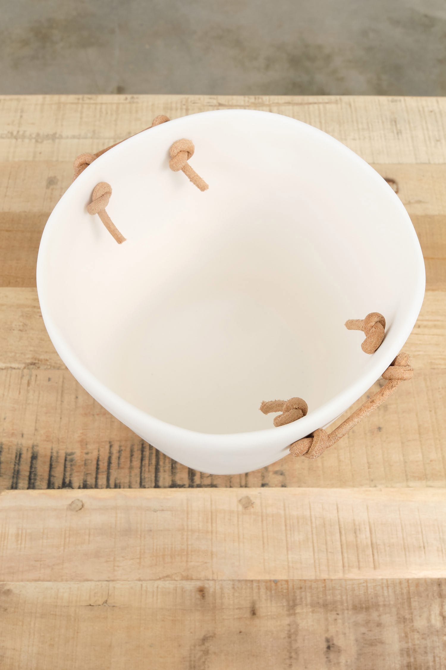 Tine Frey Designs White Resin Cuadrado Champagne Bucket