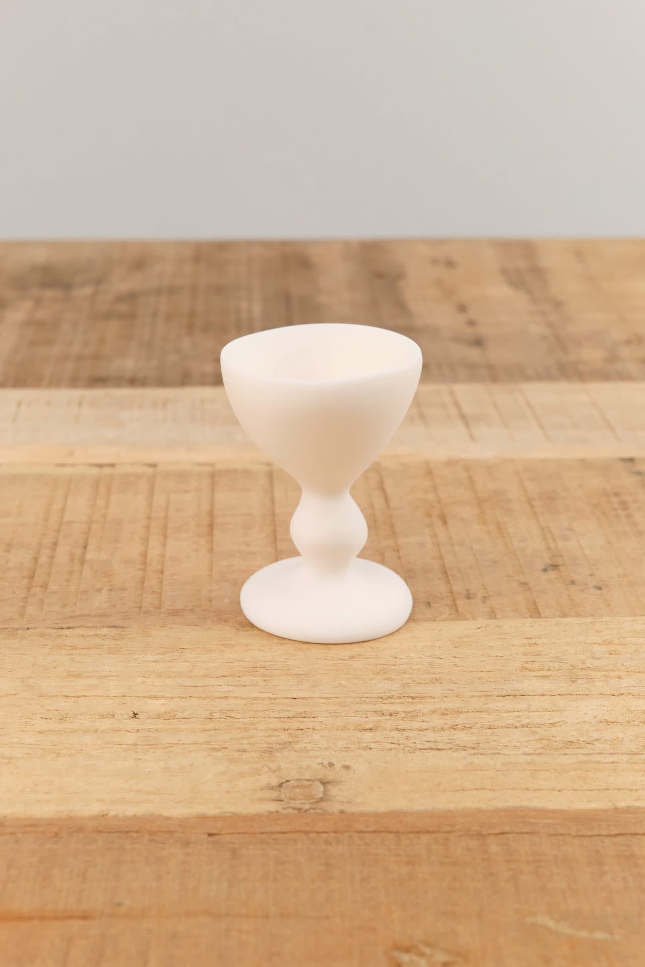 Tina Frey Designs Home Kitchen Serving Pedestal Egg Cup White