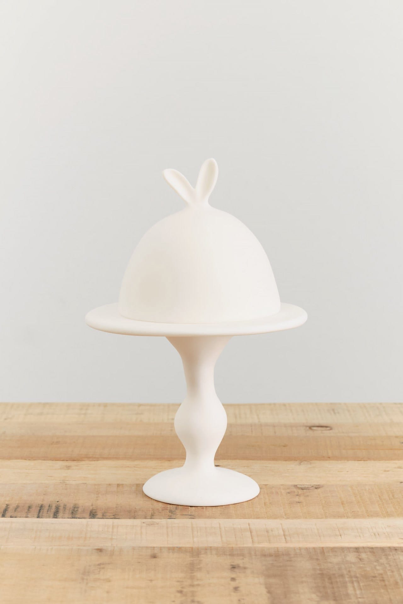 Tina Frey Designs Home Kitchen Serving Lapin Small Domed Cake Stand White / 8" Dia X 12" H