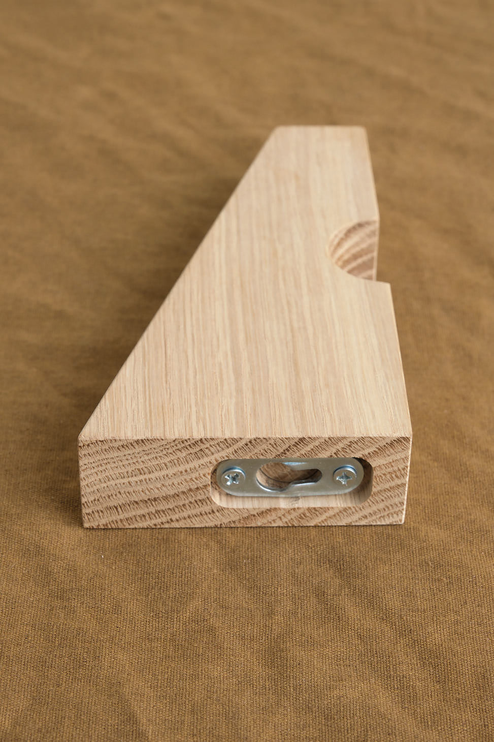 Back of Wood Square Notched Wall Mount Bracket