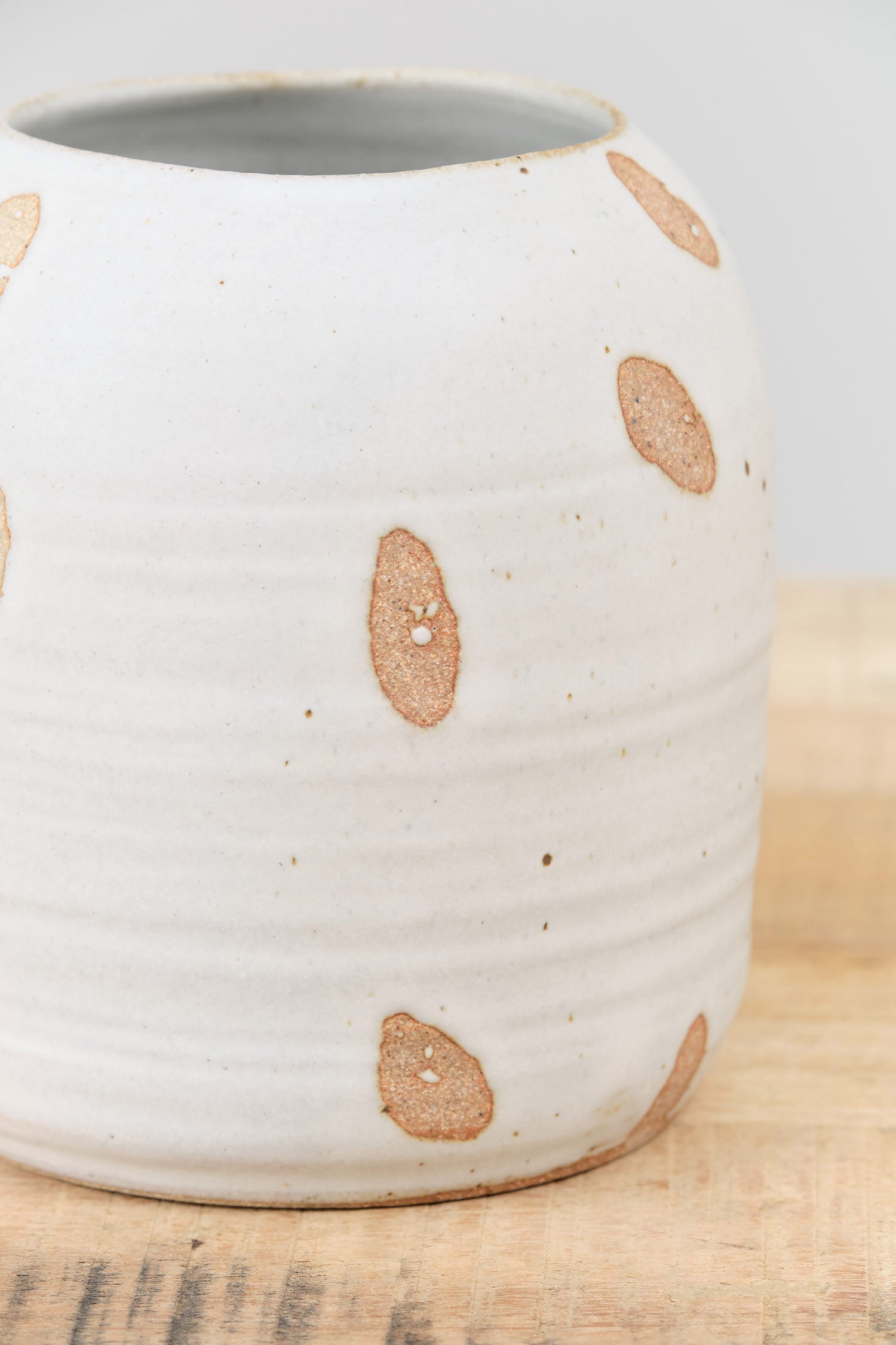 Tomoro Pottery Hand Thrown Large Petal Design Vase On Brown Stoneware Ceramic and White Glaze