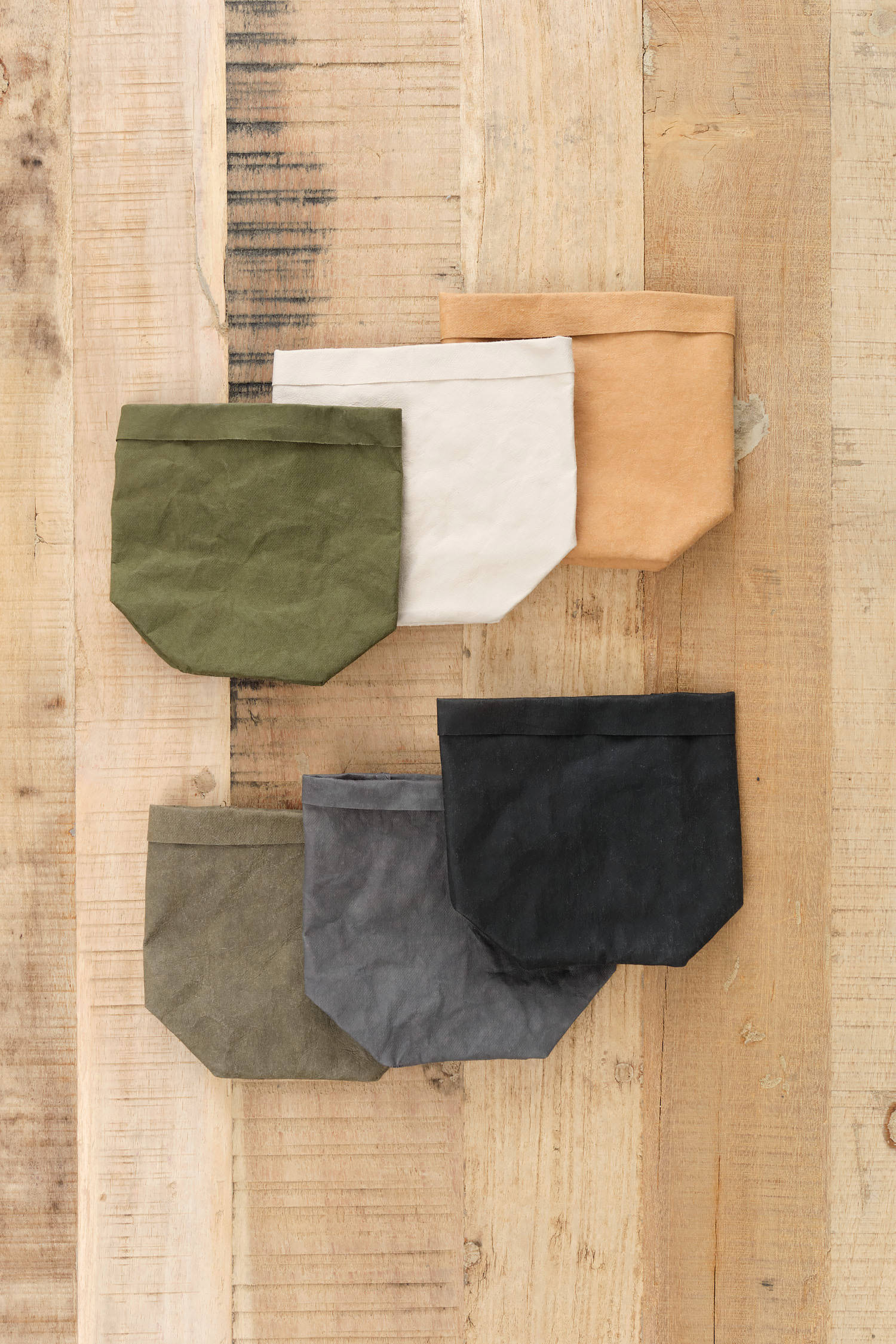 Uashmama Piccolo Paper Bag Cachemire Dark Grey Camel Back Forest and Oliva