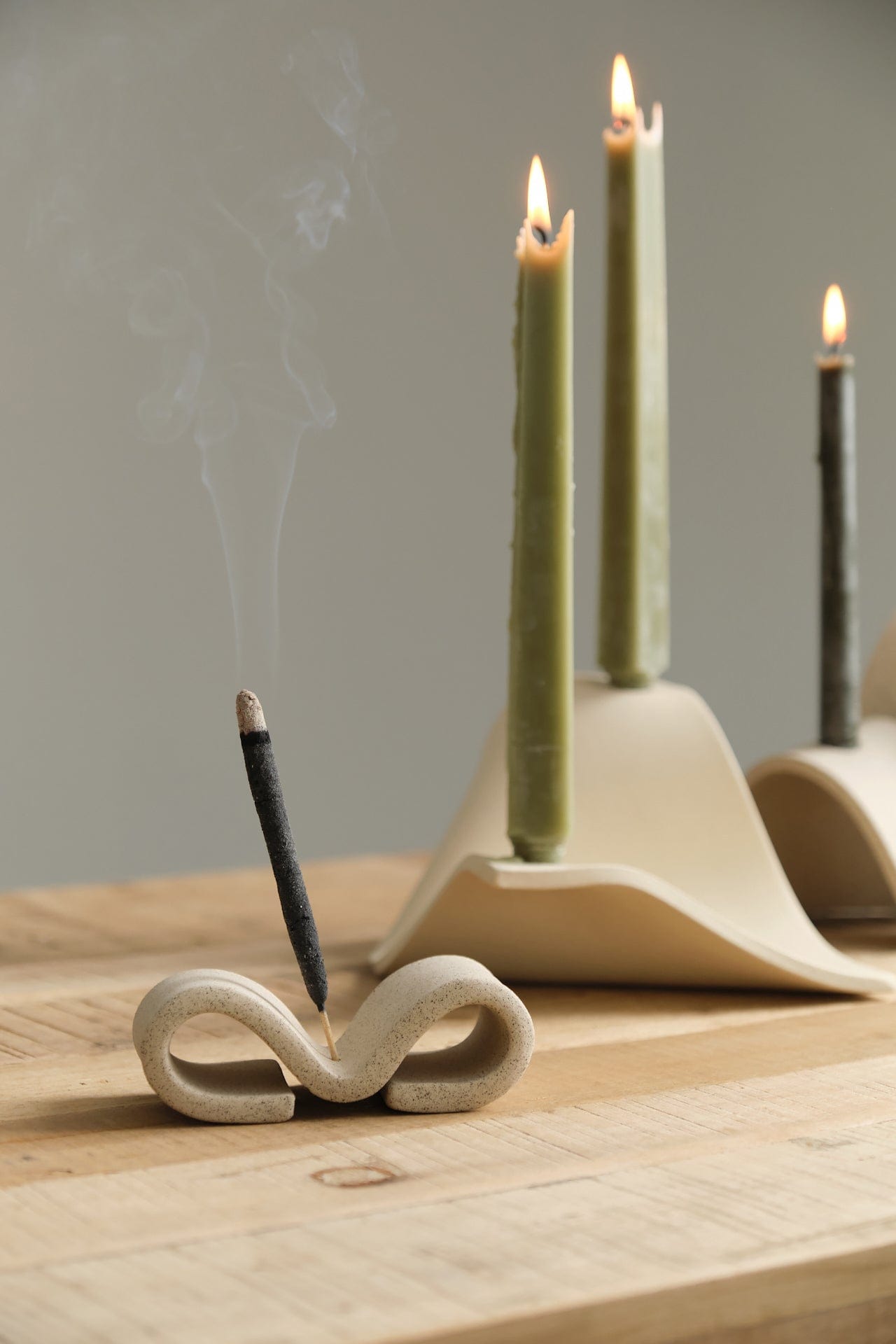 Virginia Sin Home Incense Ming Incense Holder Sand / 5.5" L X 3" W X 1.5" H