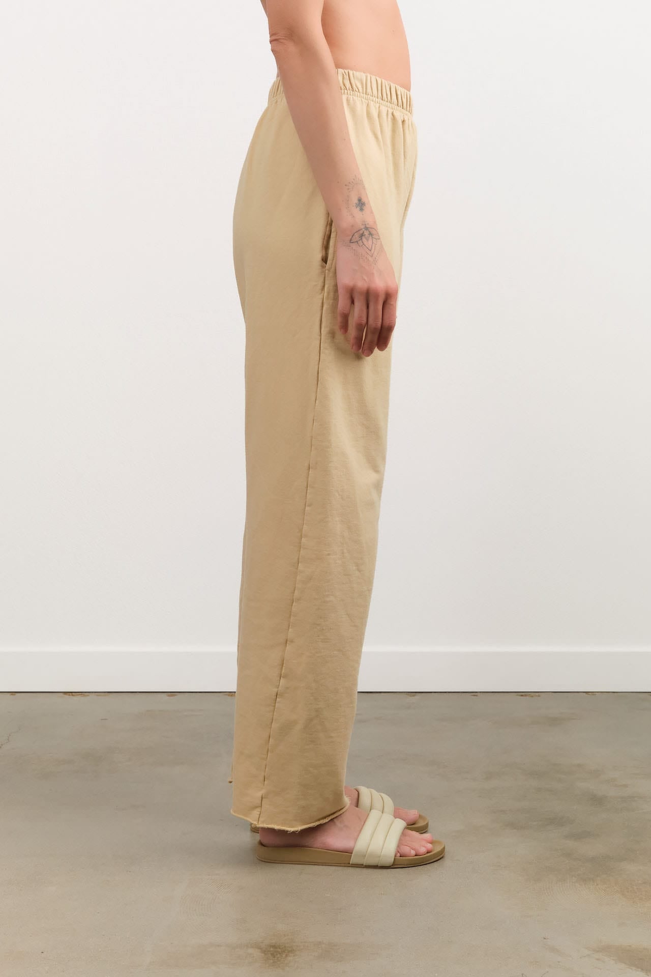 Wol Hide Apparel Womens Pants Easy Sweatpant in Barley