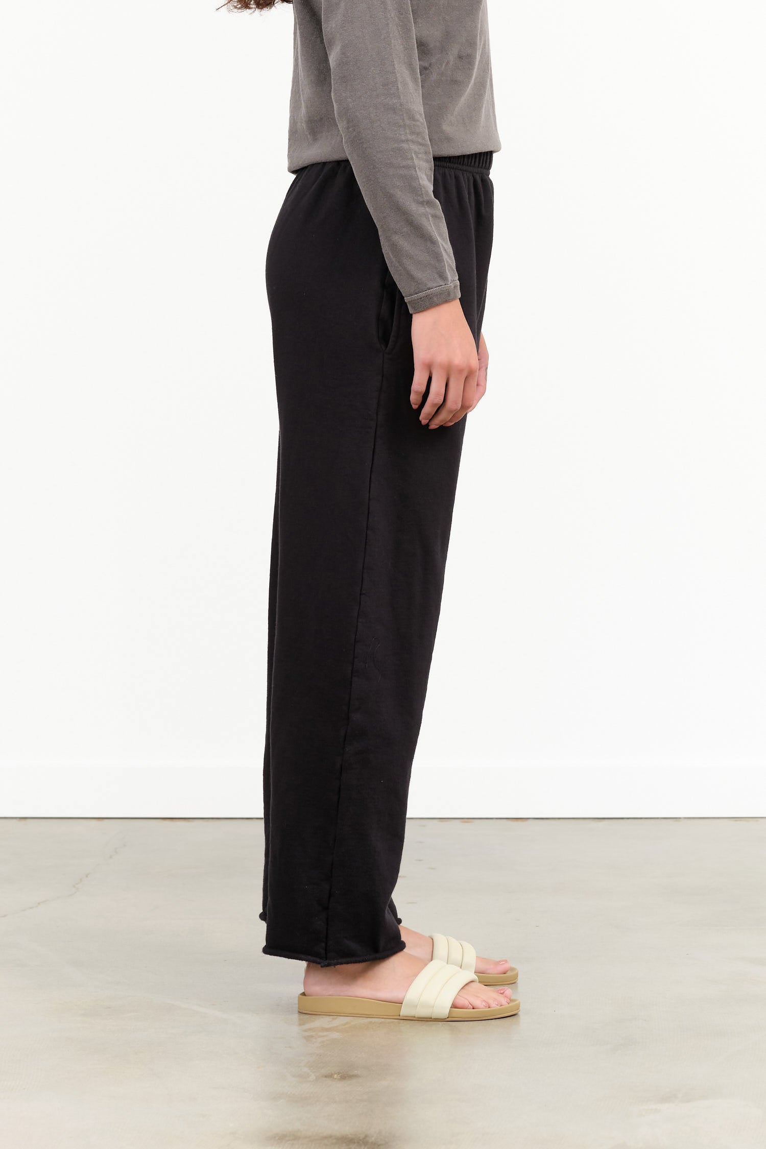 Wol Hide Designer Warm Cotton Easy Sweat Pants in Black