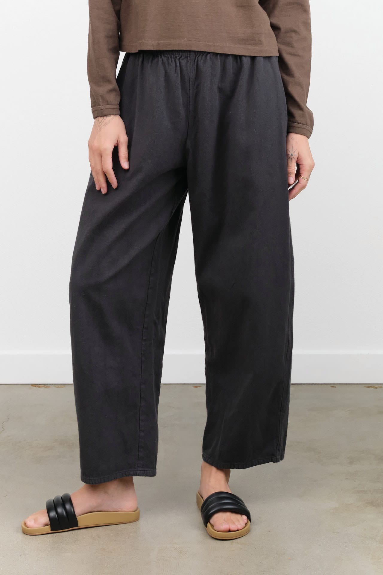 Wol Hide Apparel Womens Pants Wide Twill Trouser in Mineral