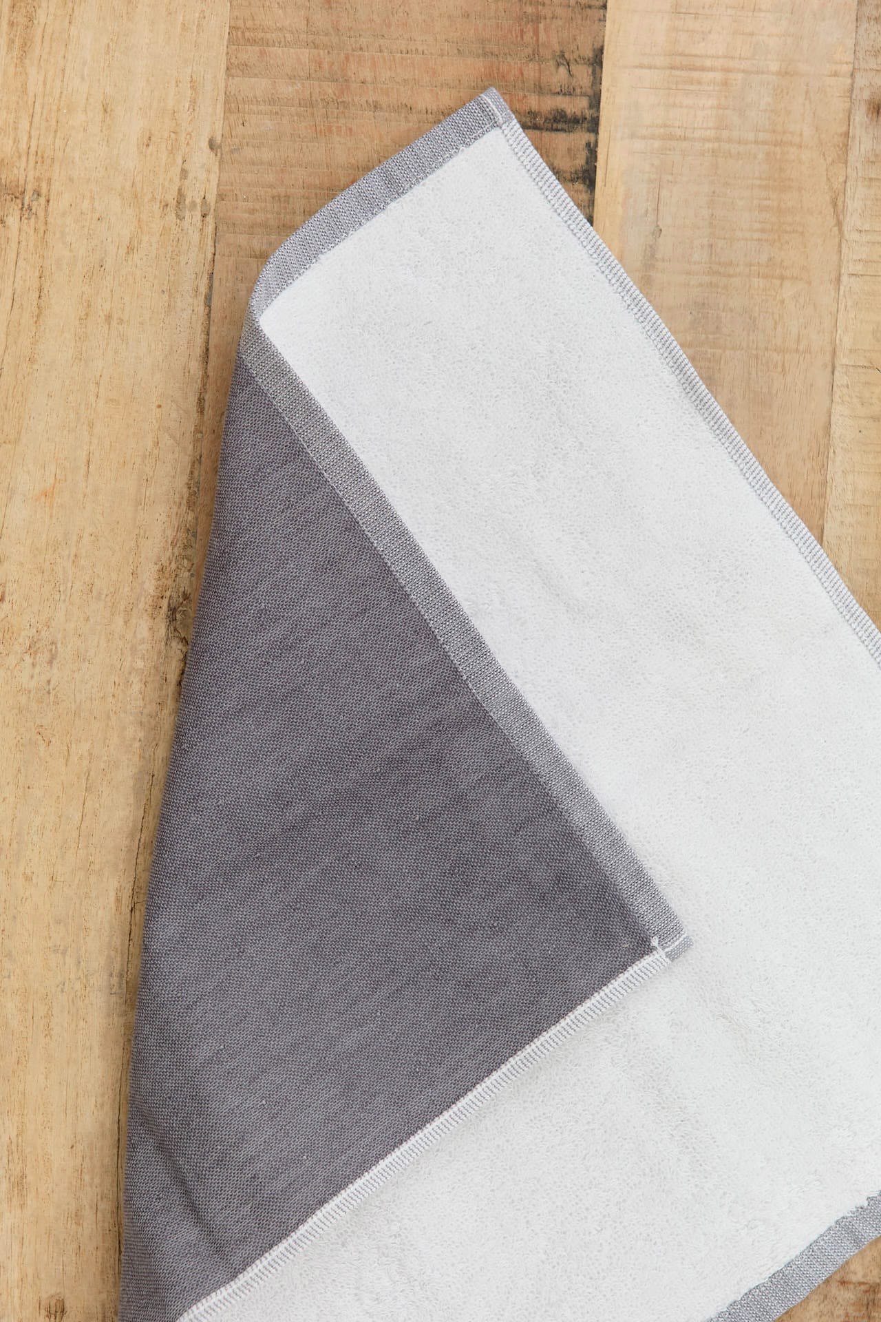 Yoshii Home Bath Towels Two-Tone Chambray Washcloth Black / 13" X 13"