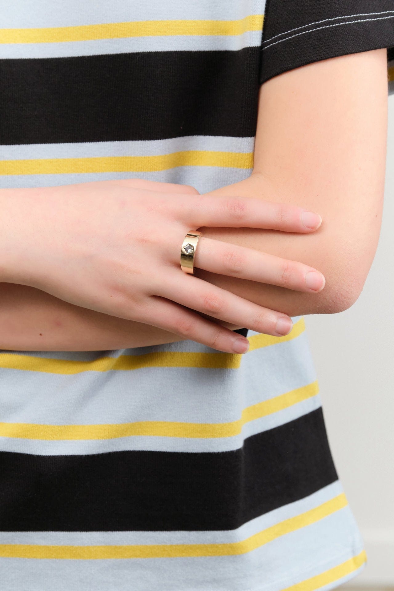 Young In The Mountains Jewelry Rings Shield Protection Ring in Montana Sapphire 14K Yellow Gold / 9