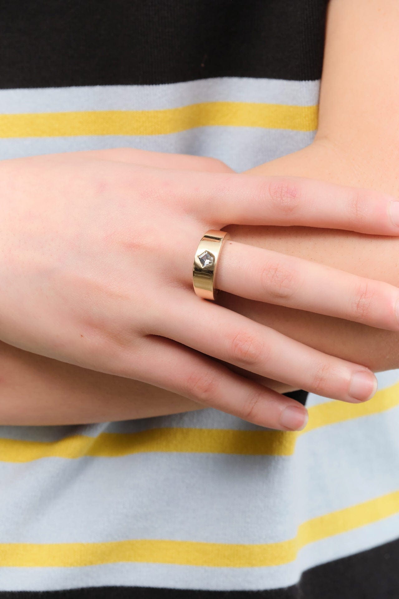 Young In The Mountains Jewelry Rings Shield Protection Ring in Montana Sapphire 14K Yellow Gold / 9