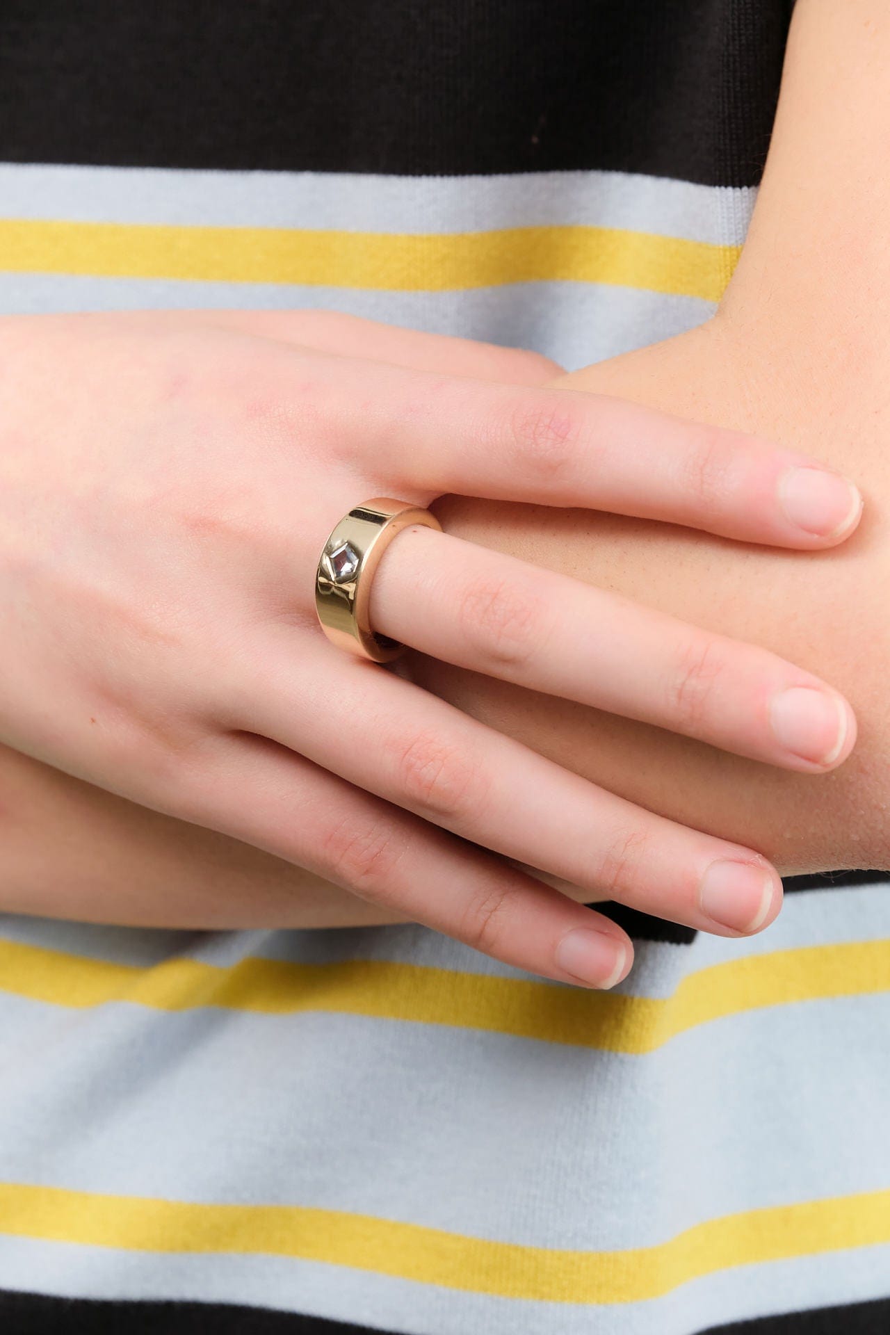 Young In The Mountains Jewelry Rings Shield Protection Ring in Montana Sapphire 14K Yellow Gold / 9