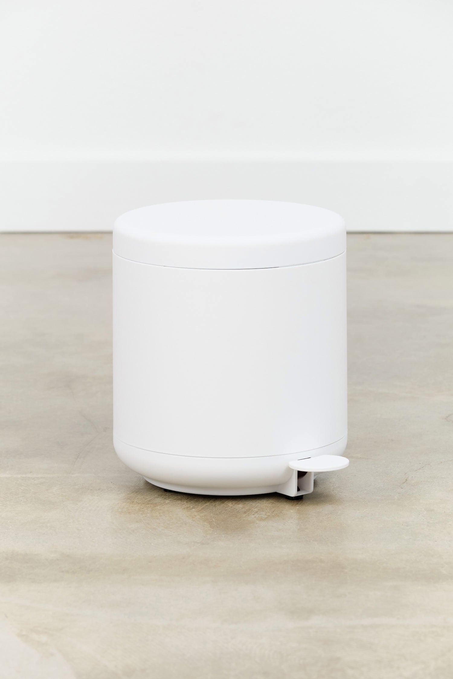 Zone Denmark Trash Can UME Pedal Bin in White 