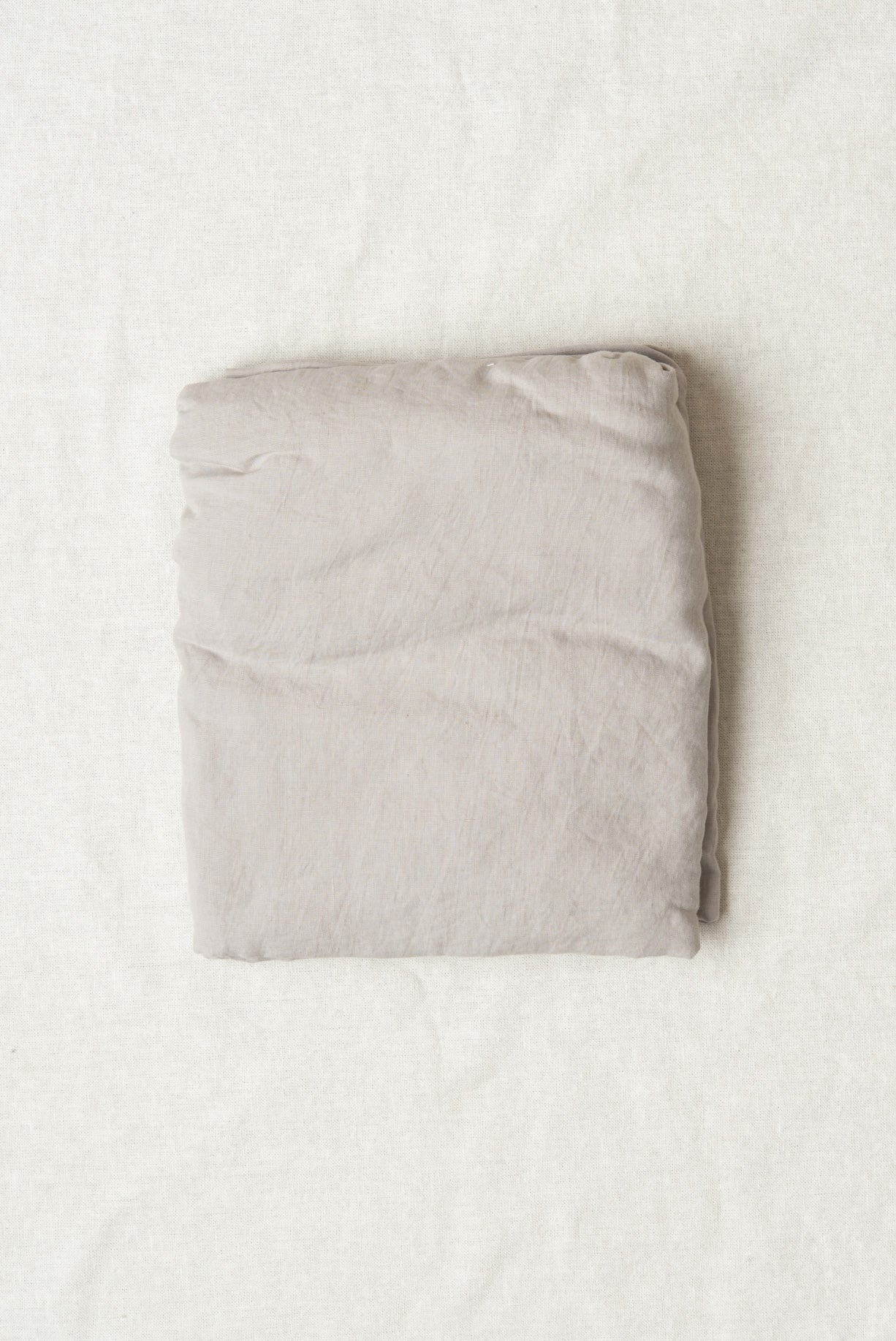 individual flat sheet in bed 