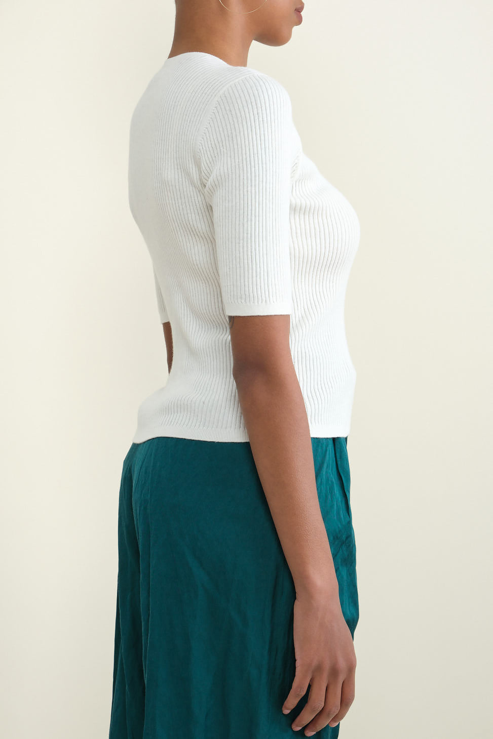 Side of Ribbed Short Sleeve Top in Off White