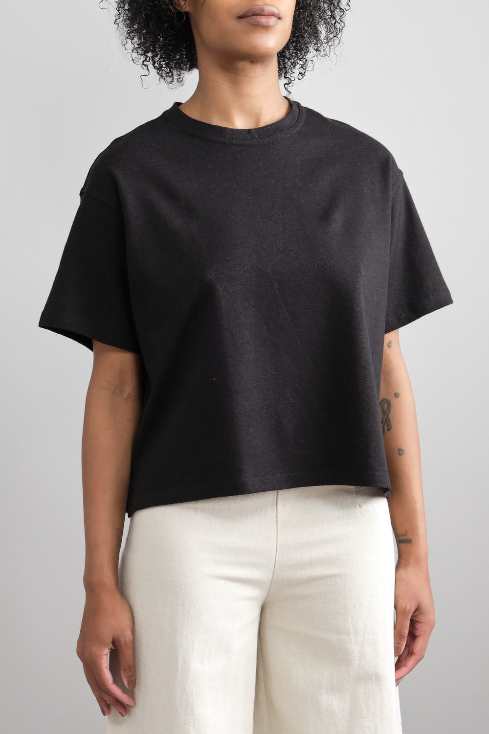 Front of Signature Cropped Tee in Black