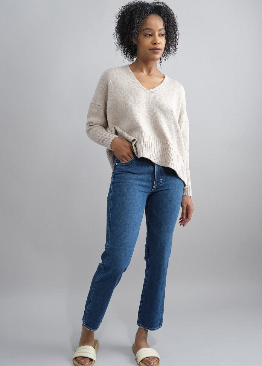 Amo Denim Apparel Womens Denim Chloe Crop Pant in Affection Affection / 24