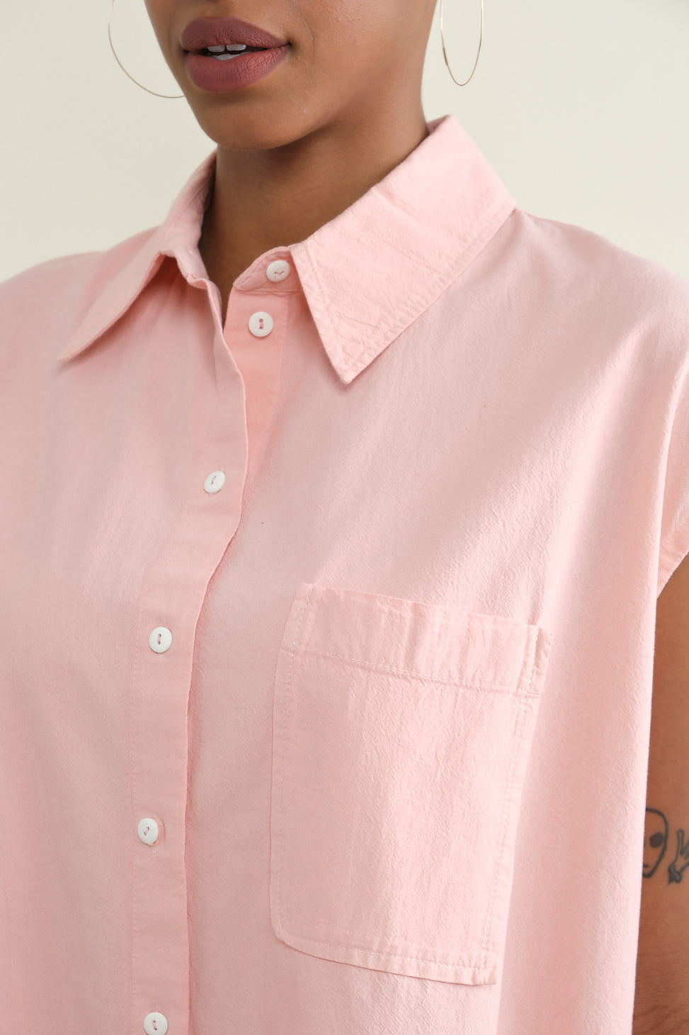 Pocket on Sleeveless Shirt in Pink