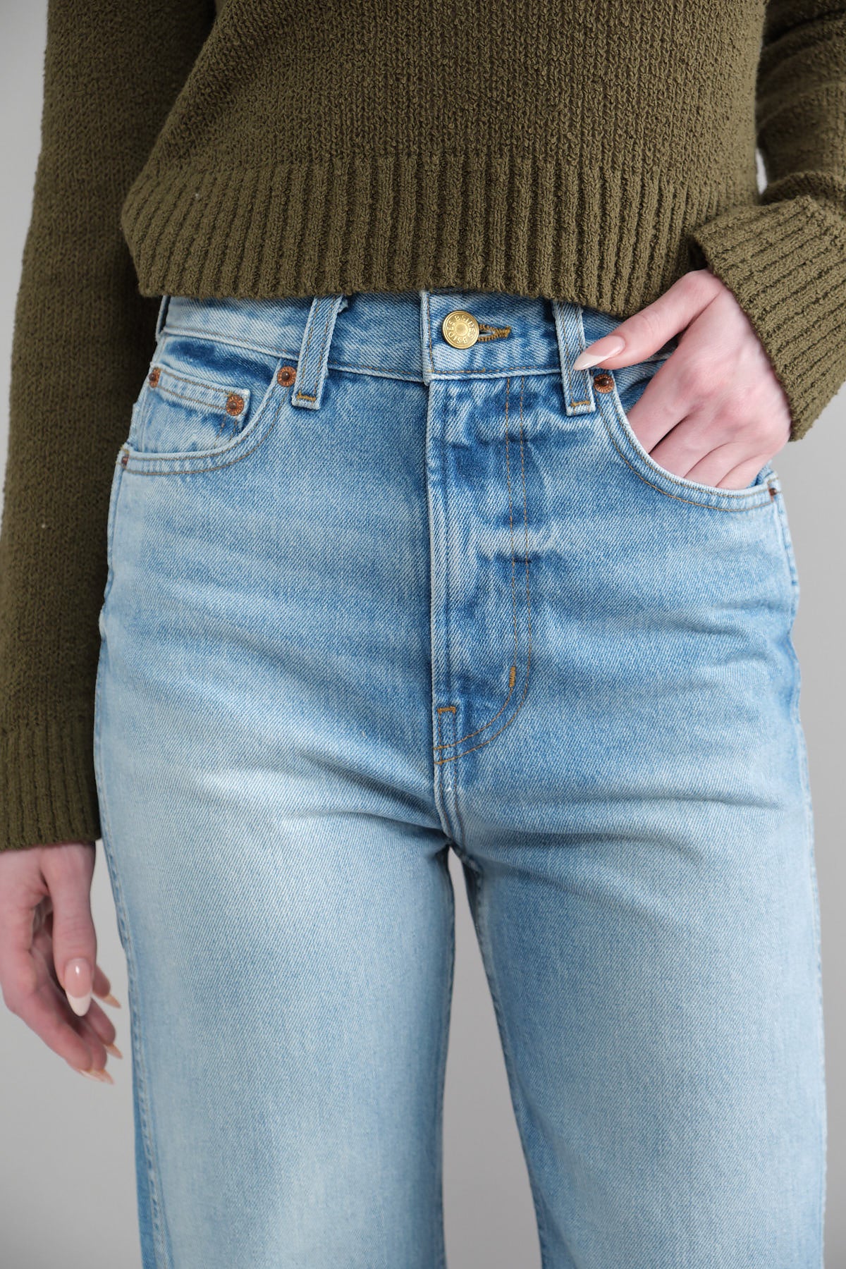 Front detailing on Plein High Straight Jean in Tate Vintage
