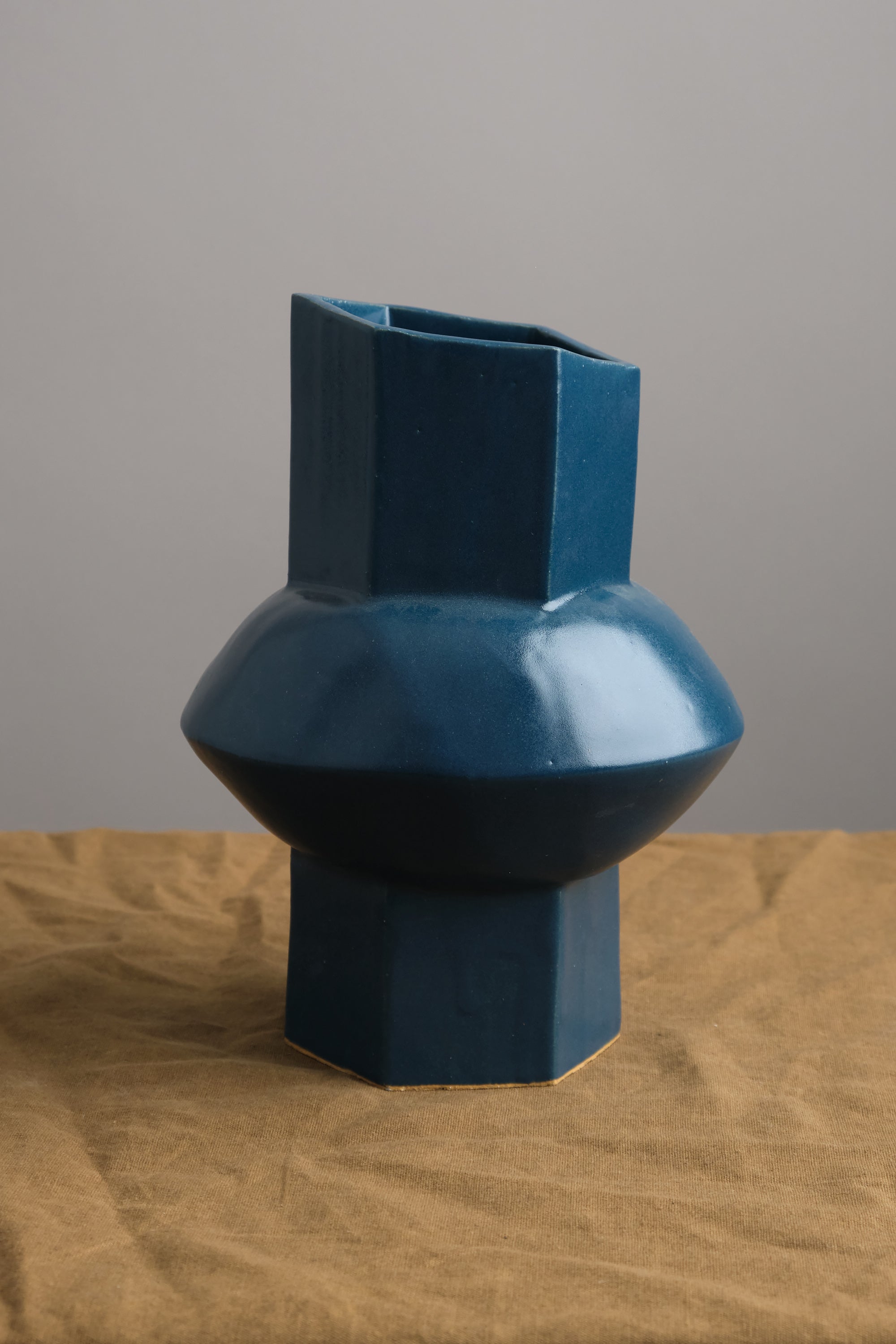 BZippy Small Oval Vase