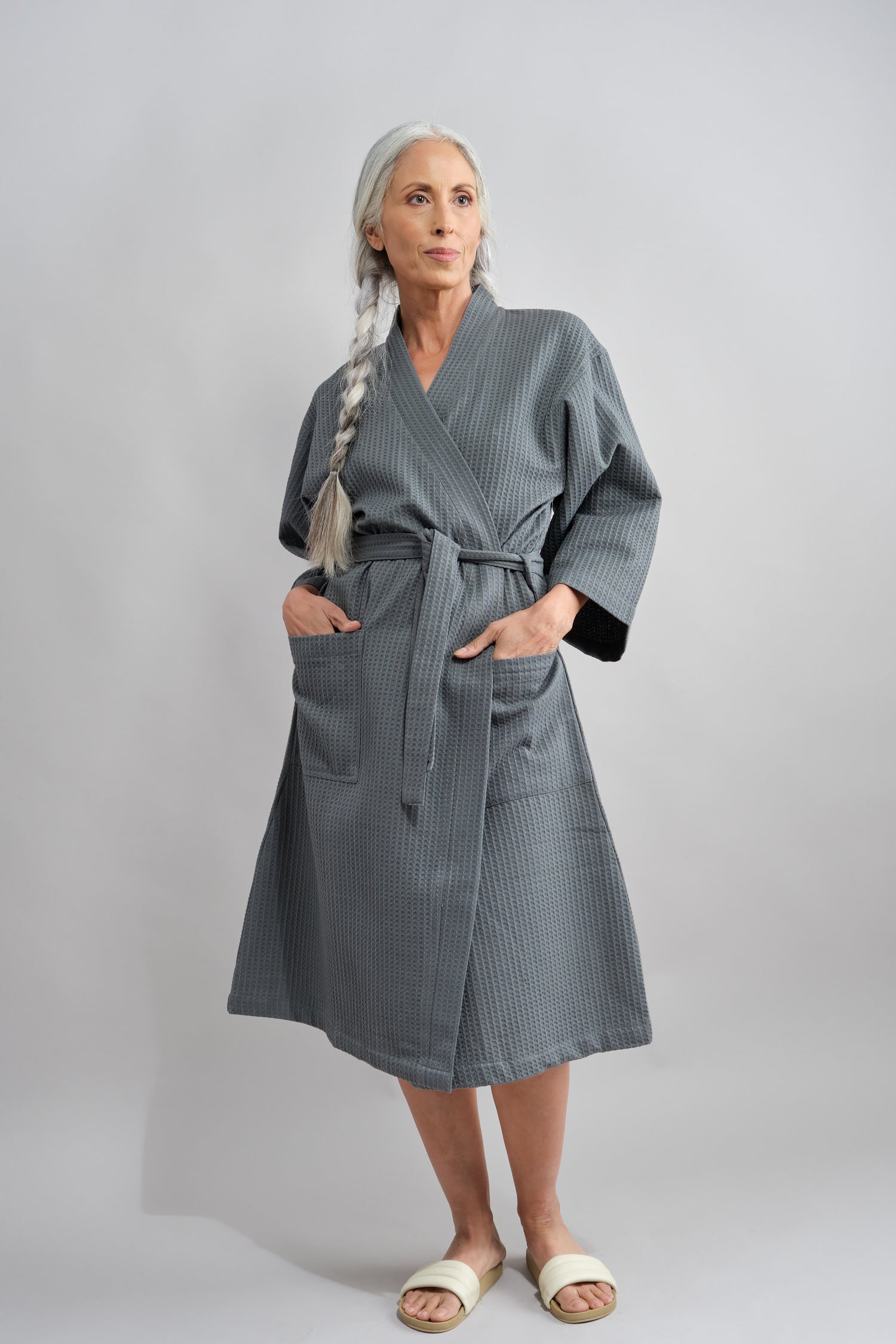 Kathrine Kimono in Dark Grey
