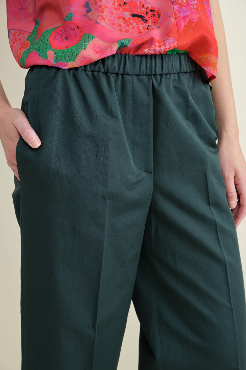 Front detailing on Priva Tapered Trouser
