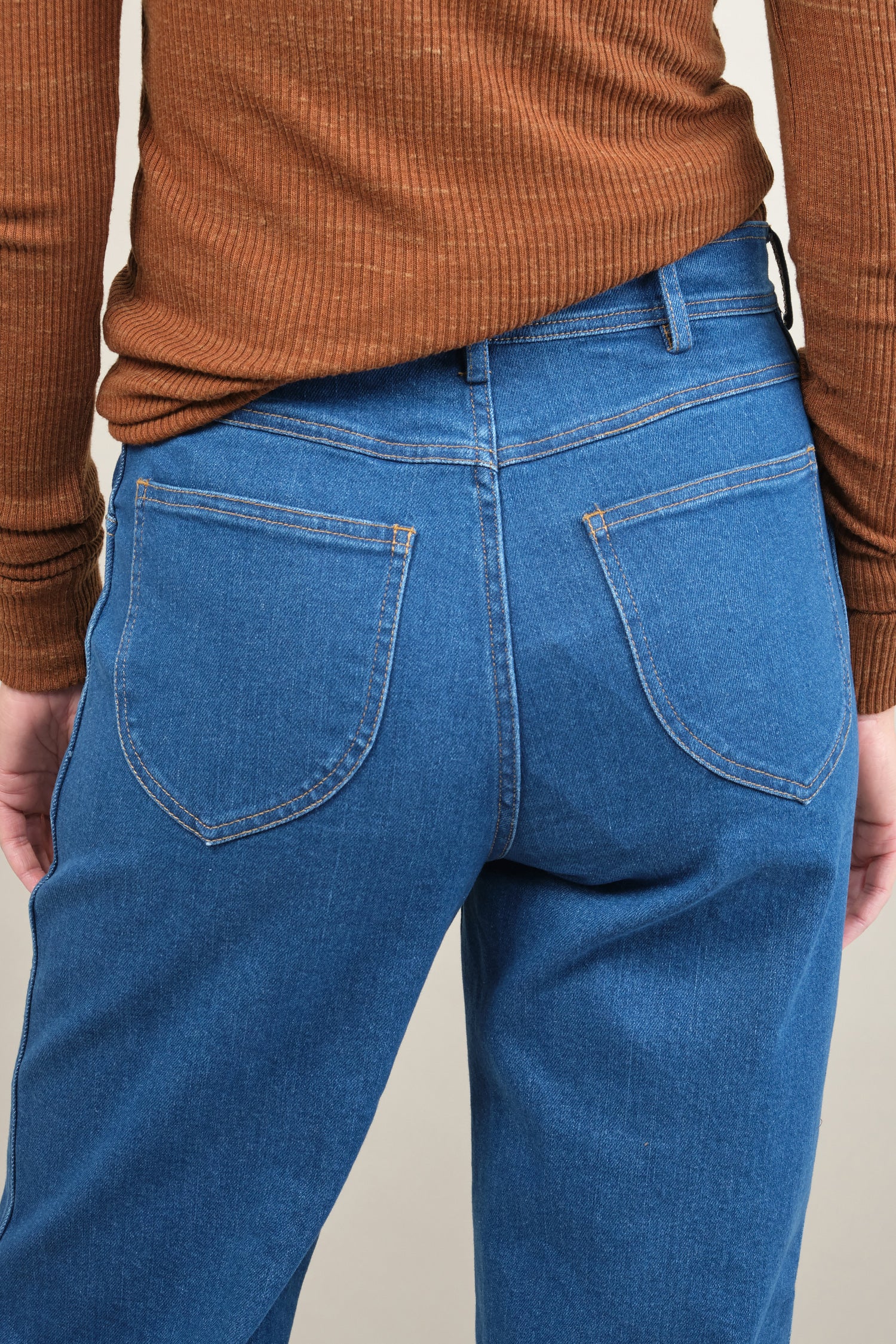 Back pockets of Miller Pant