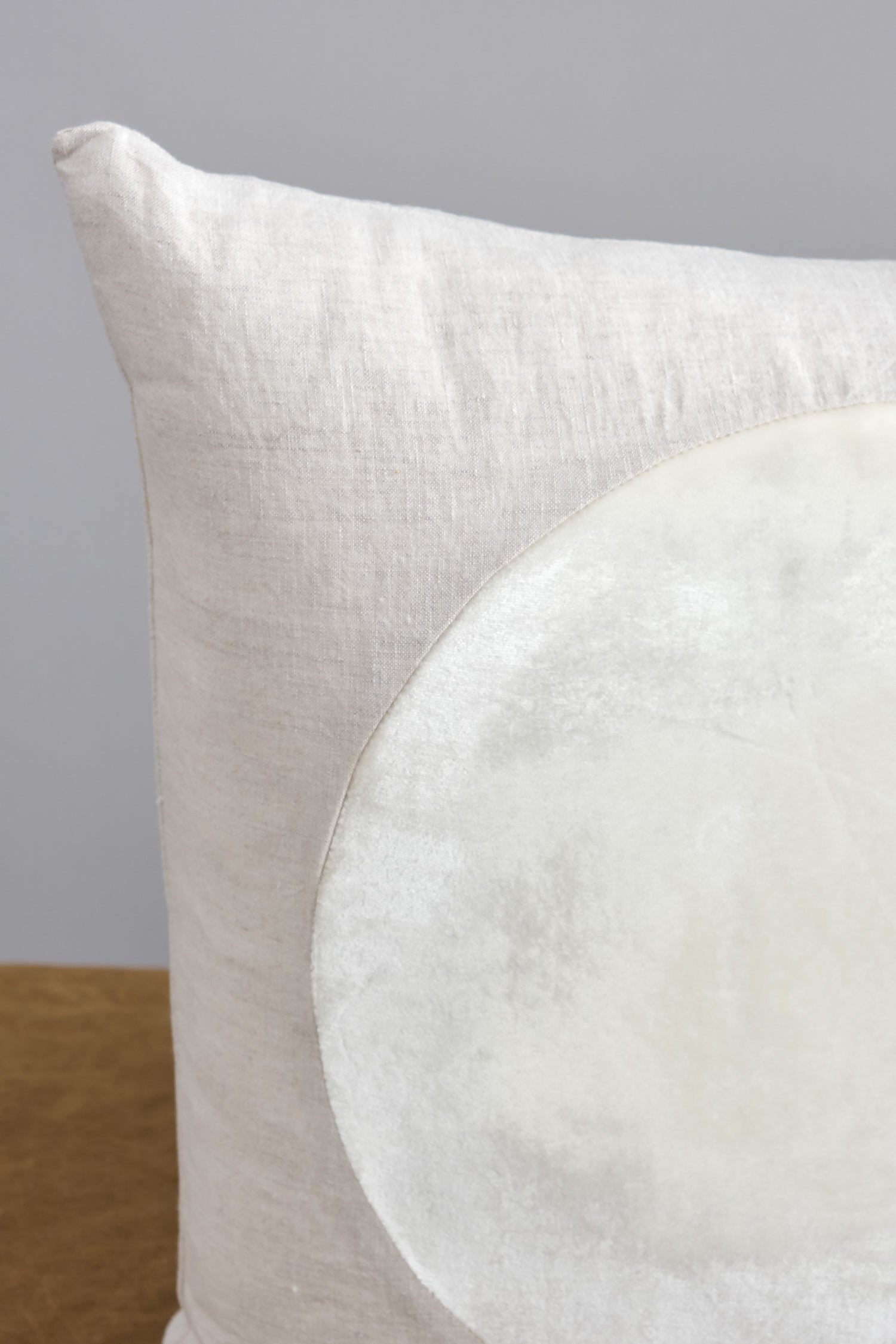 Corner of Velvet Circle Pillow in Ivory