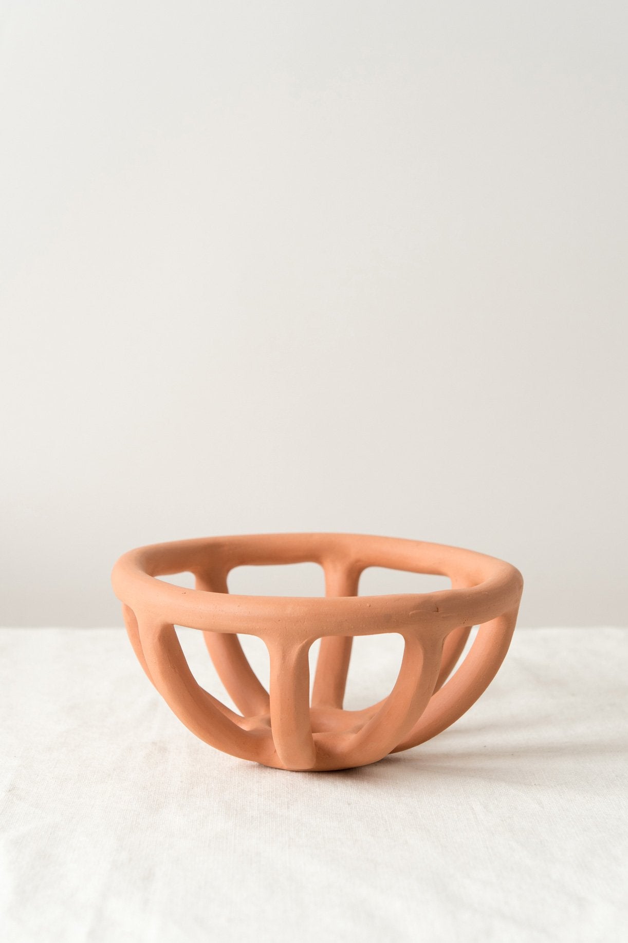Coiled Small Prong Fruit Bowl