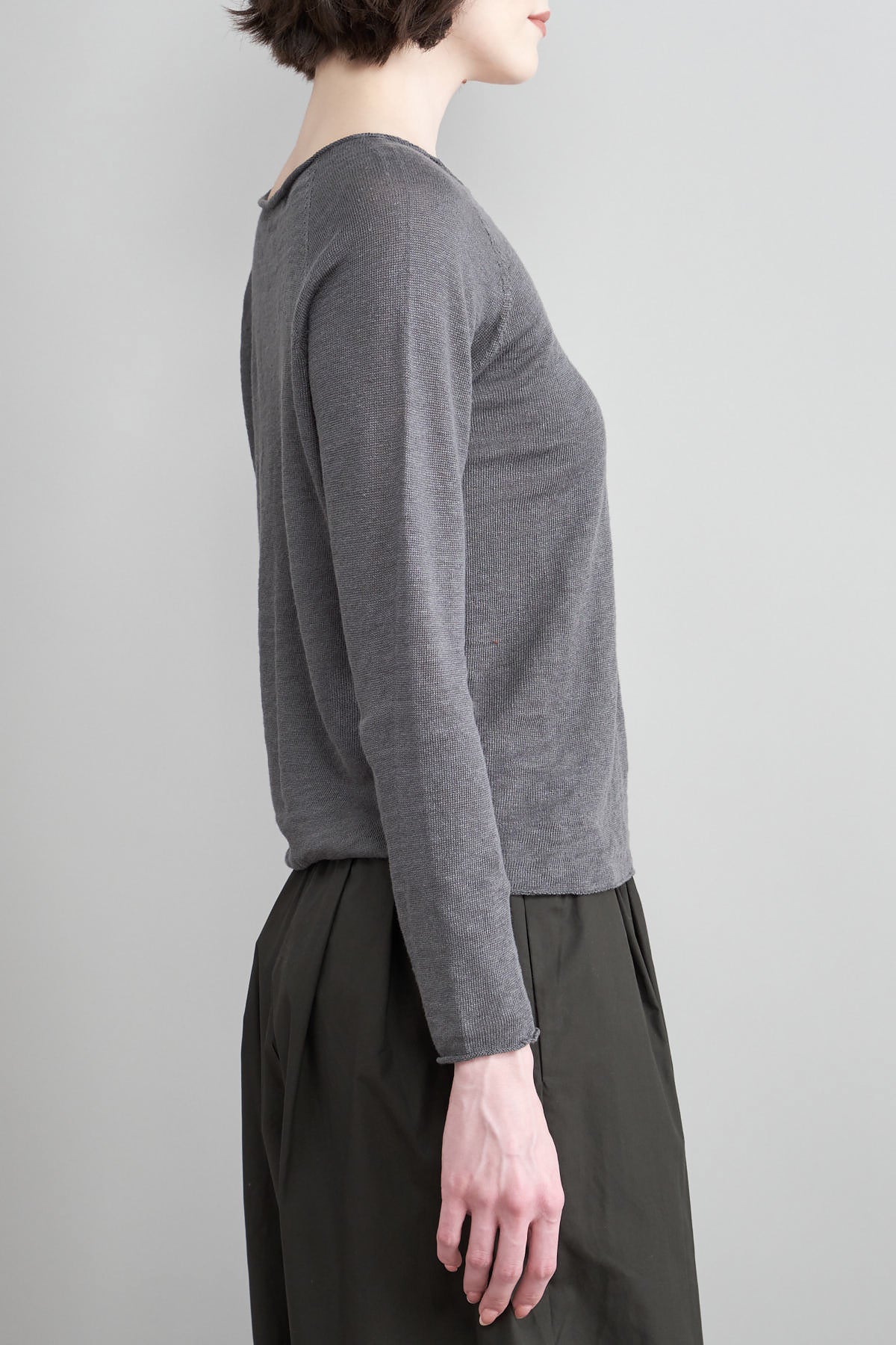 Side of Washable Linen Pullover in Blue Gray