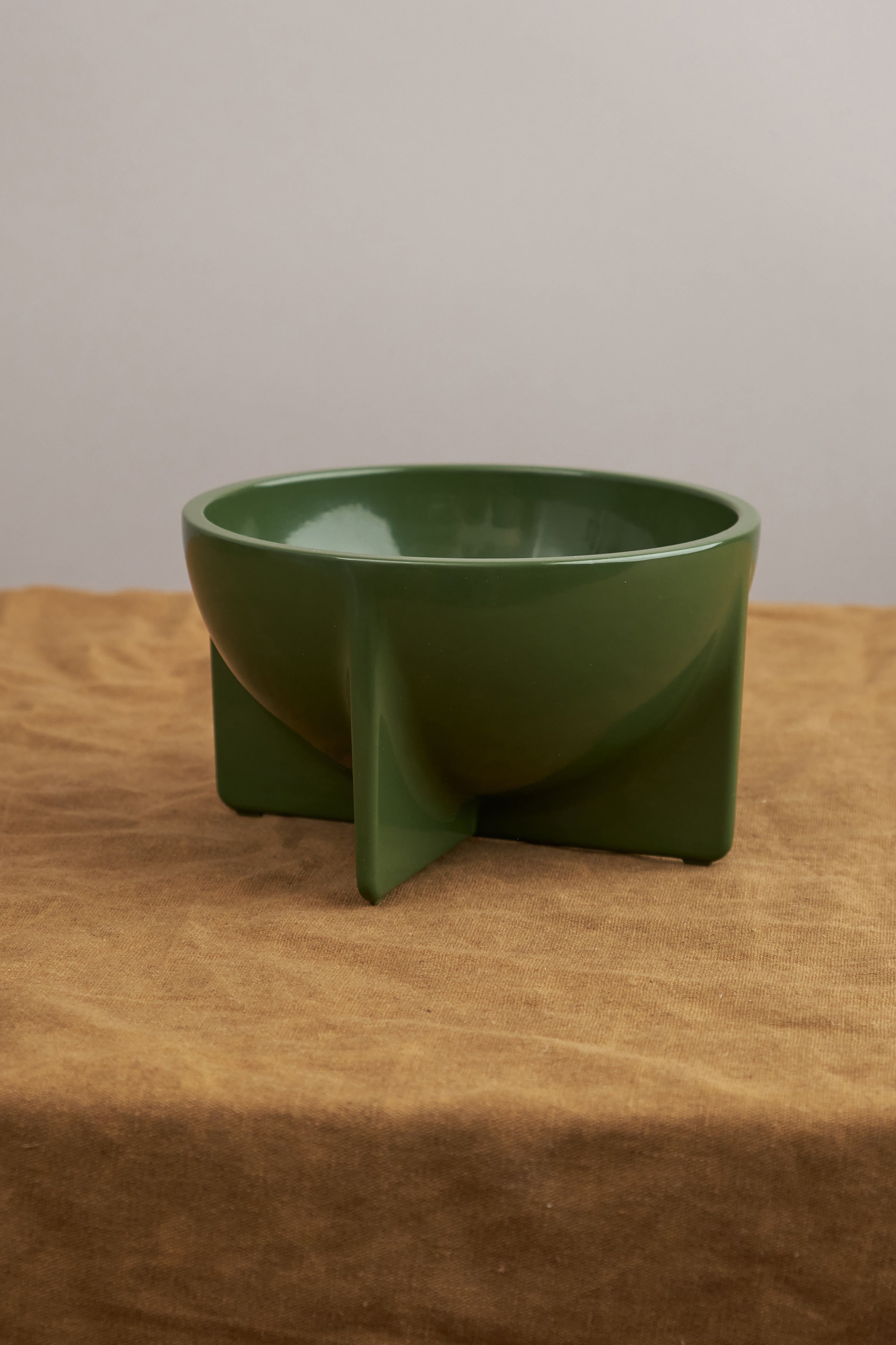 Fort Standard Small Standing Bowl in Moss