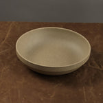 Hasami Porcelain Home Kitchen Dishware Large Round Bowl Natural / 8.5/8" D X 2" H
