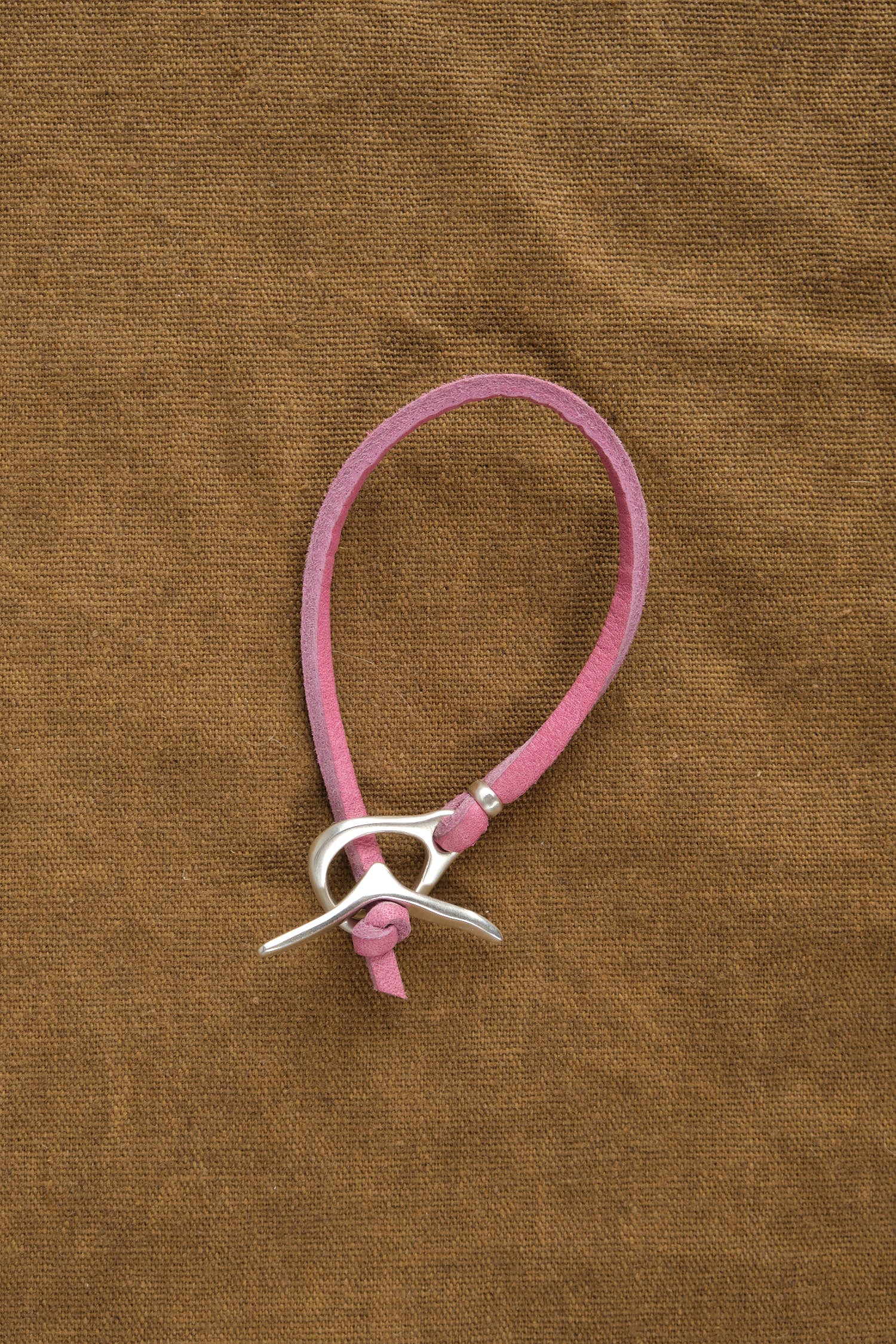 JP Clasp Rawhide Bracelet in Pink closed