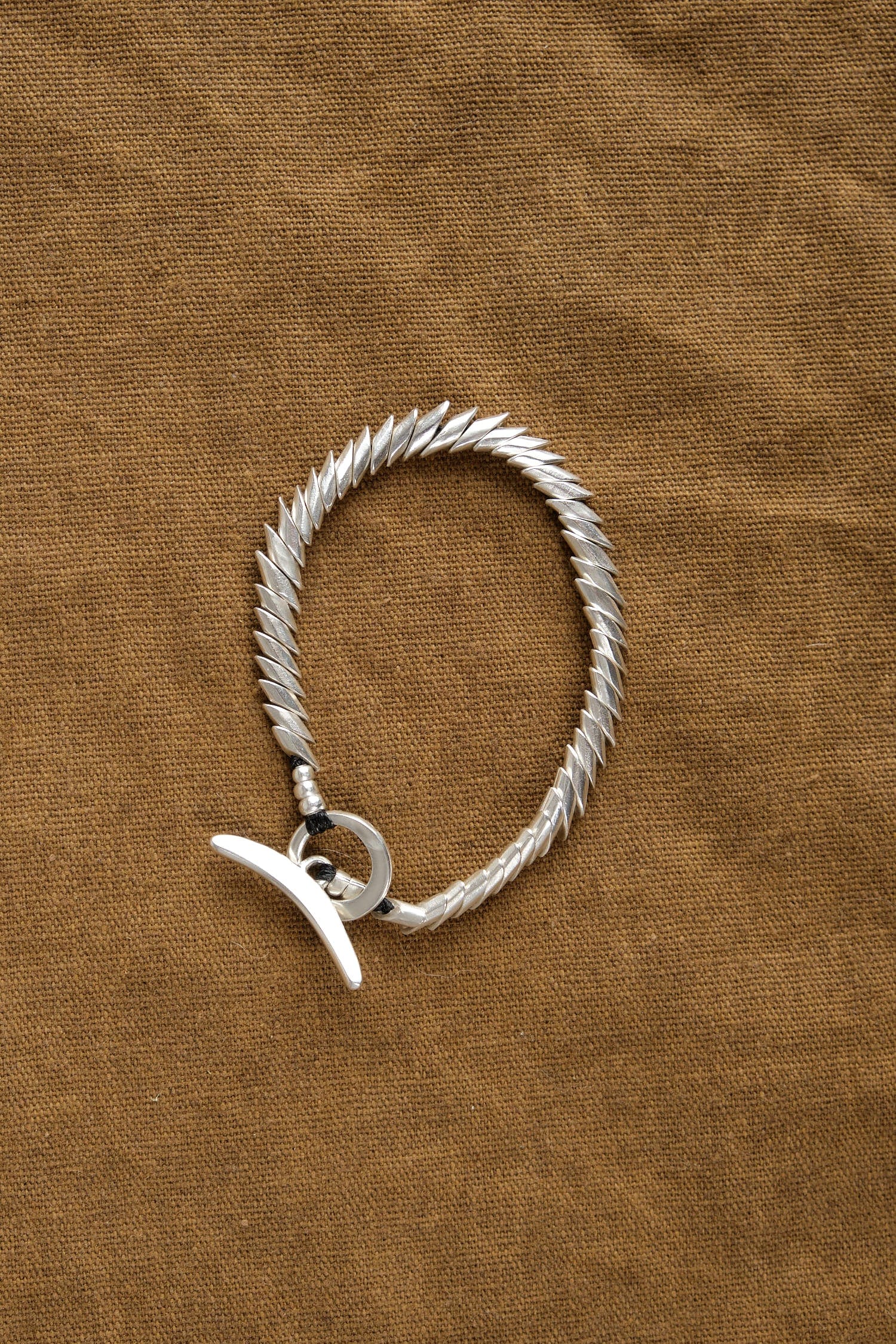 Sea Foam Bracelet closed