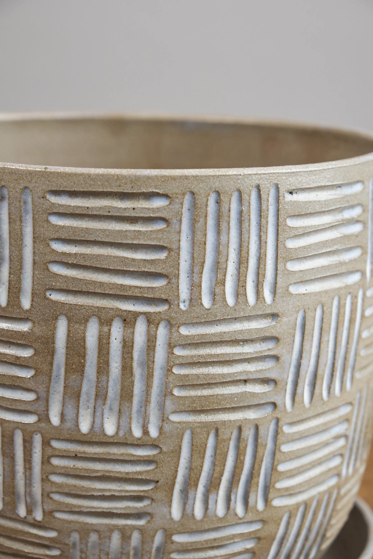 Kati Von Lehman Home Planters Etched Flowerpot Brown Stoneware/Eggshell / 7" D X 6.25" H