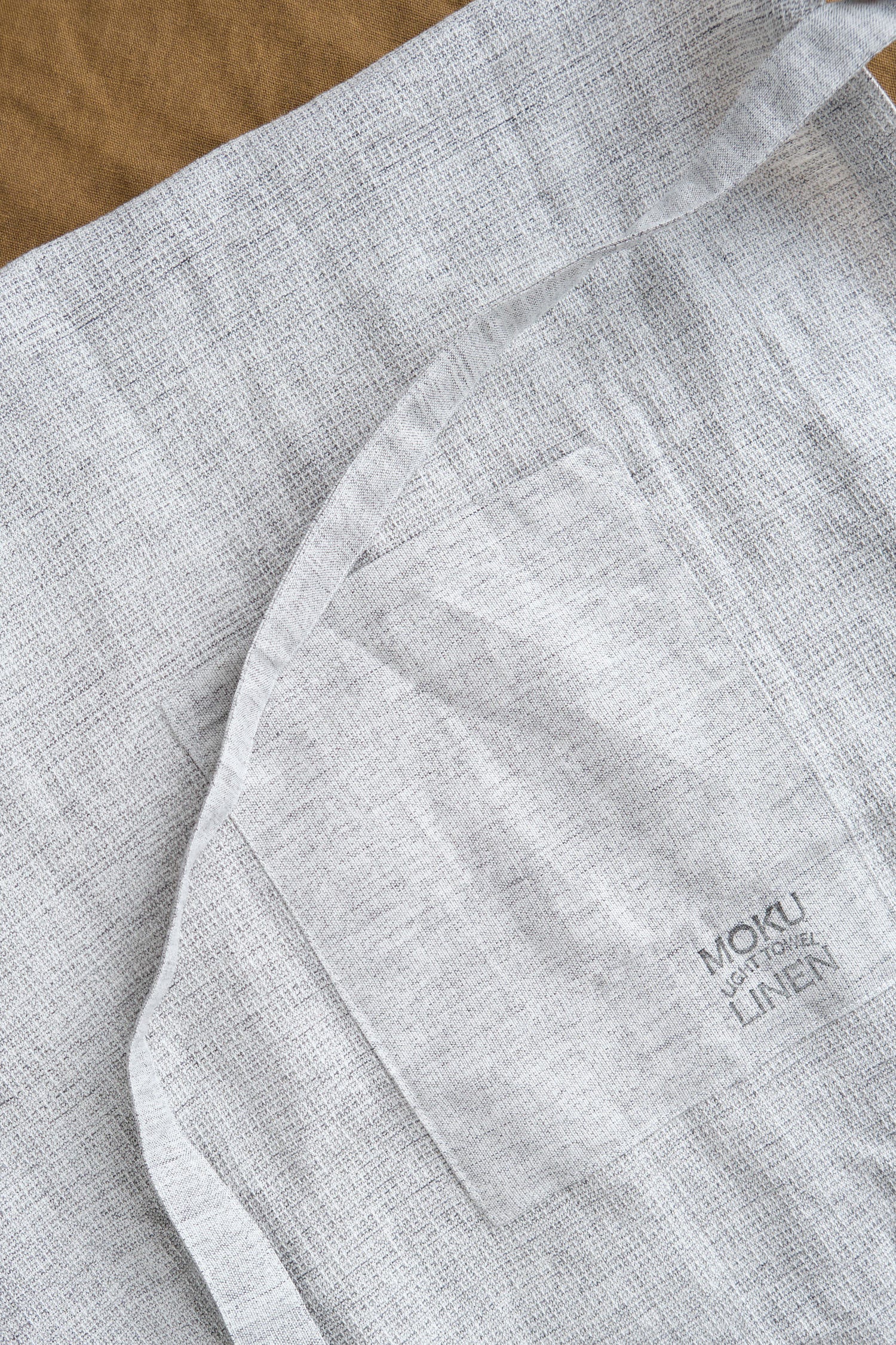 Strap on Moku Linen Apron in Charcoal